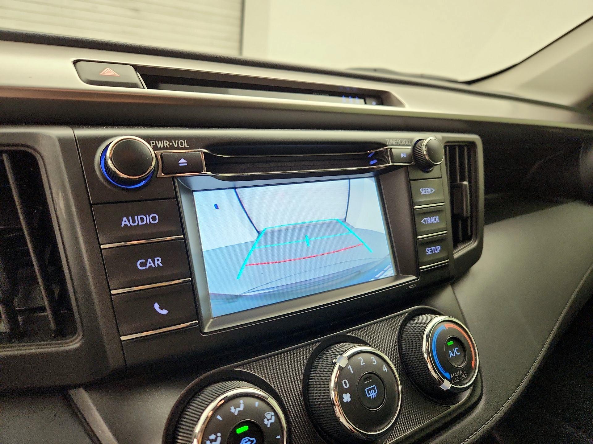 Thumbnail: 2018 Toyota RAV4 - 14