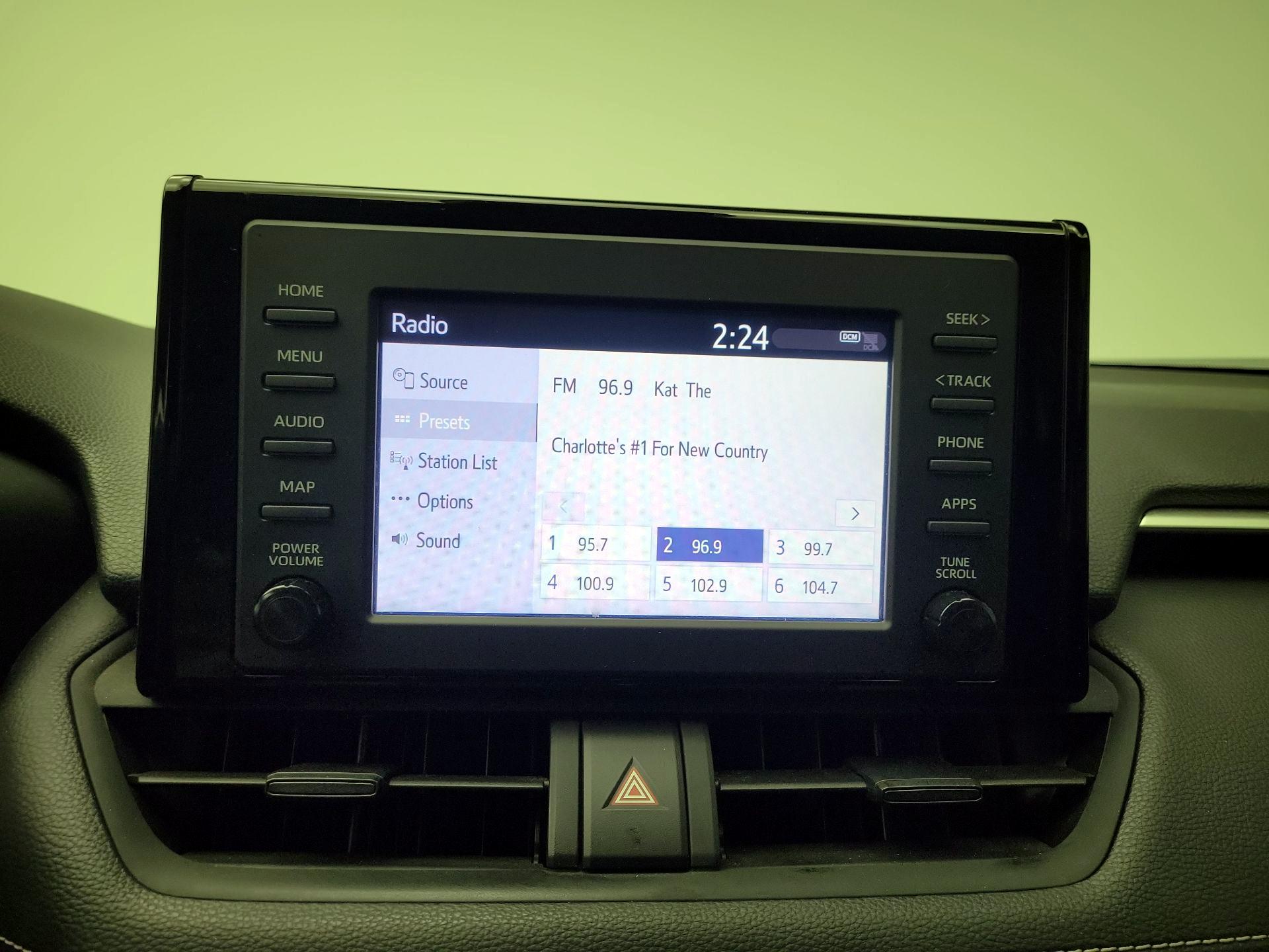 Thumbnail: 2019 Toyota RAV4 - 15