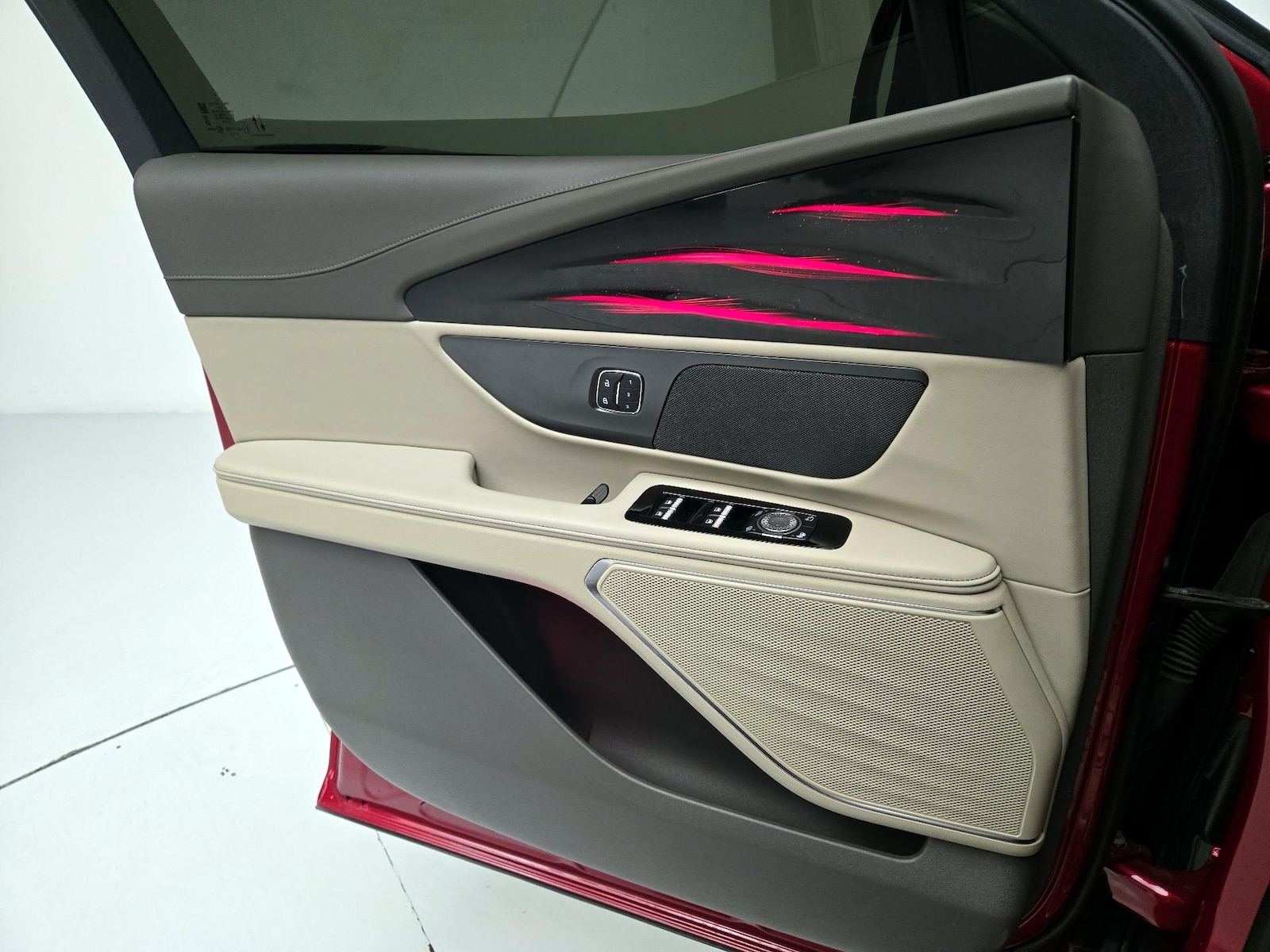 2025 Lincoln Nautilus Premiere - Photo 13