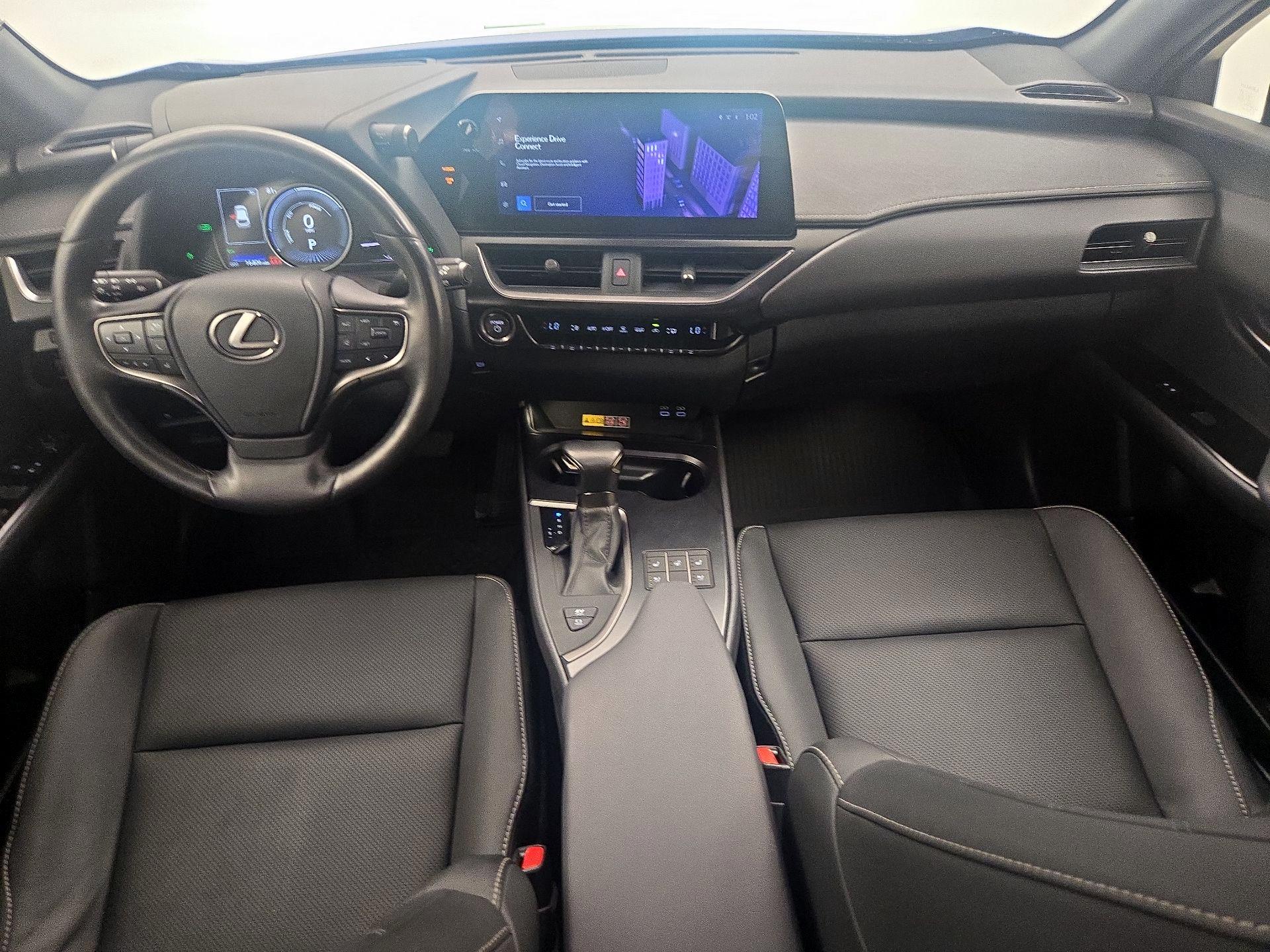 Thumbnail: 2023 Lexus UX - 9