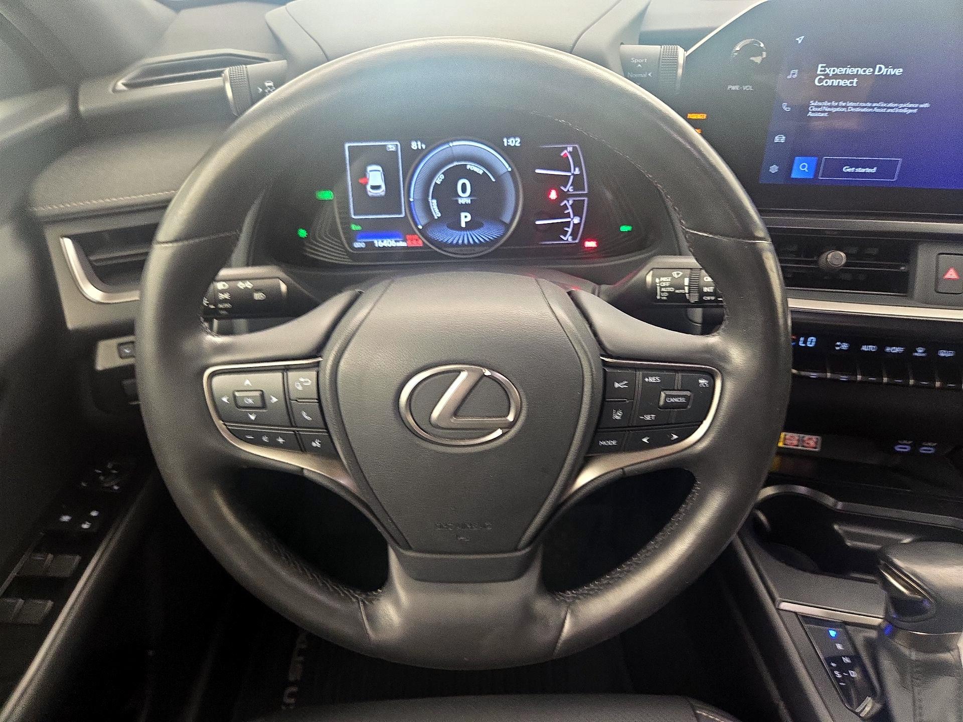 Thumbnail: 2023 Lexus UX - 10