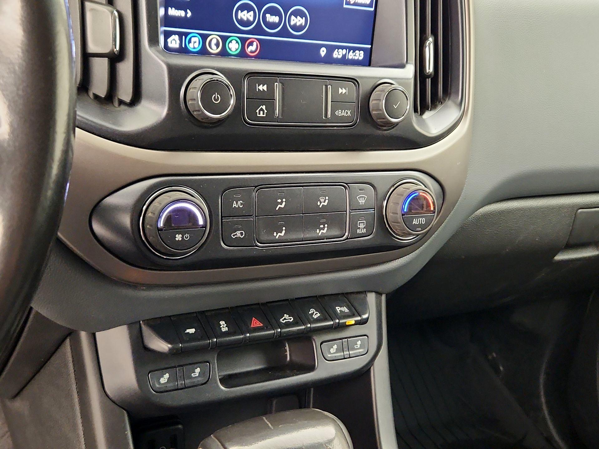Thumbnail: 2019 Chevrolet Colorado - 16