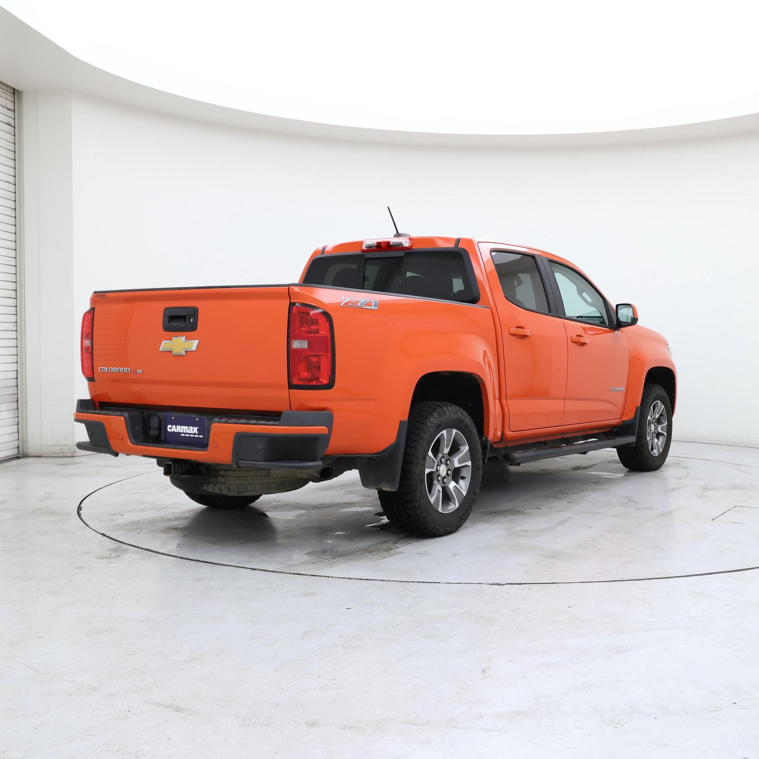 Thumbnail: 2019 Chevrolet Colorado - 8