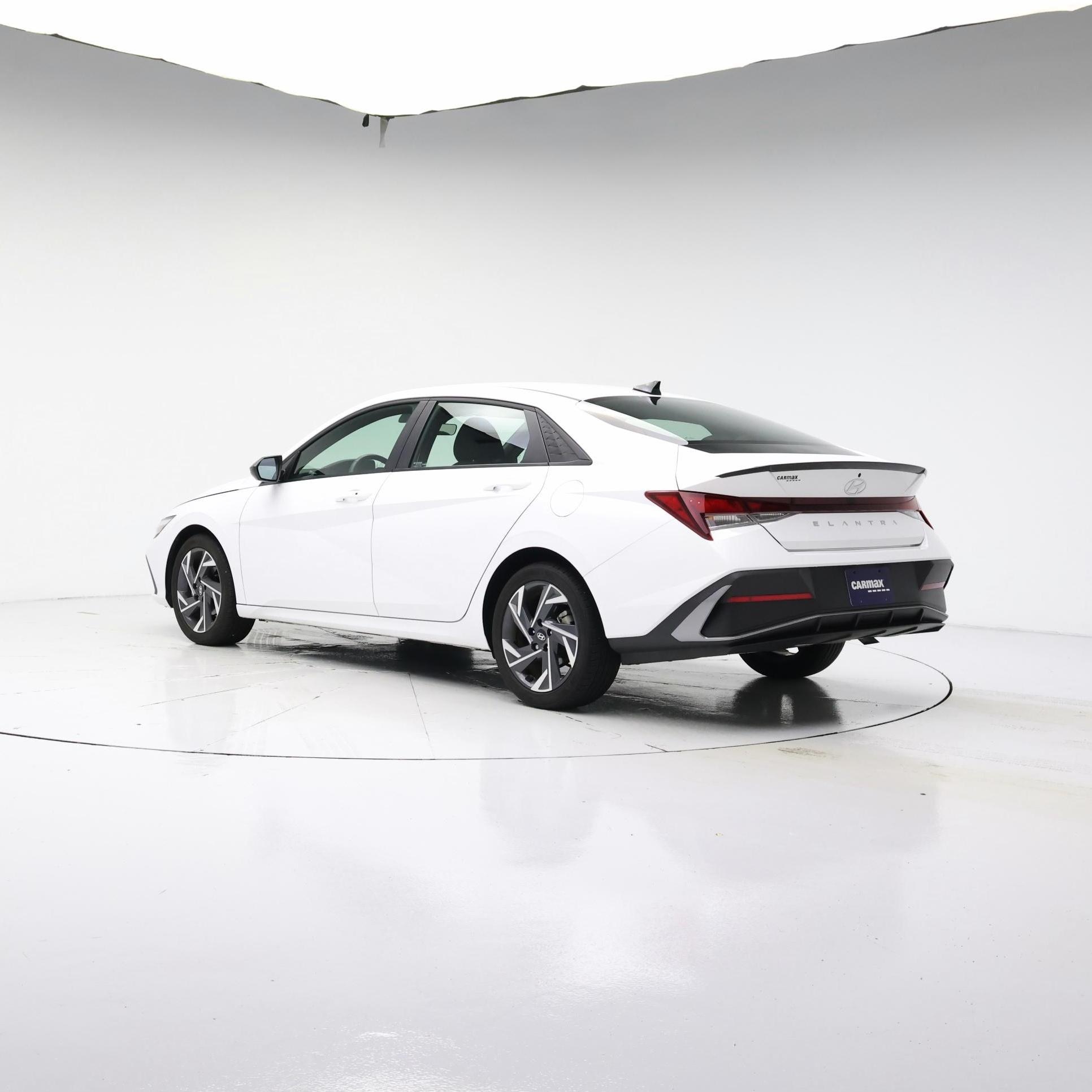 Thumbnail: 2025 Hyundai Elantra - 2