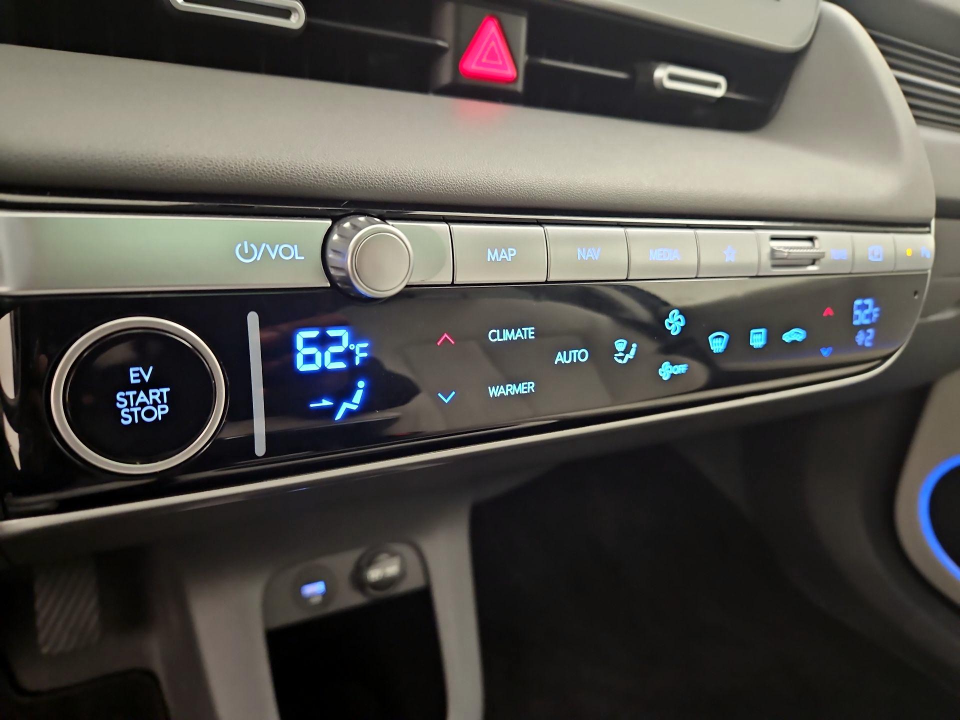 Thumbnail: 2024 Hyundai Ioniq 5 - 16