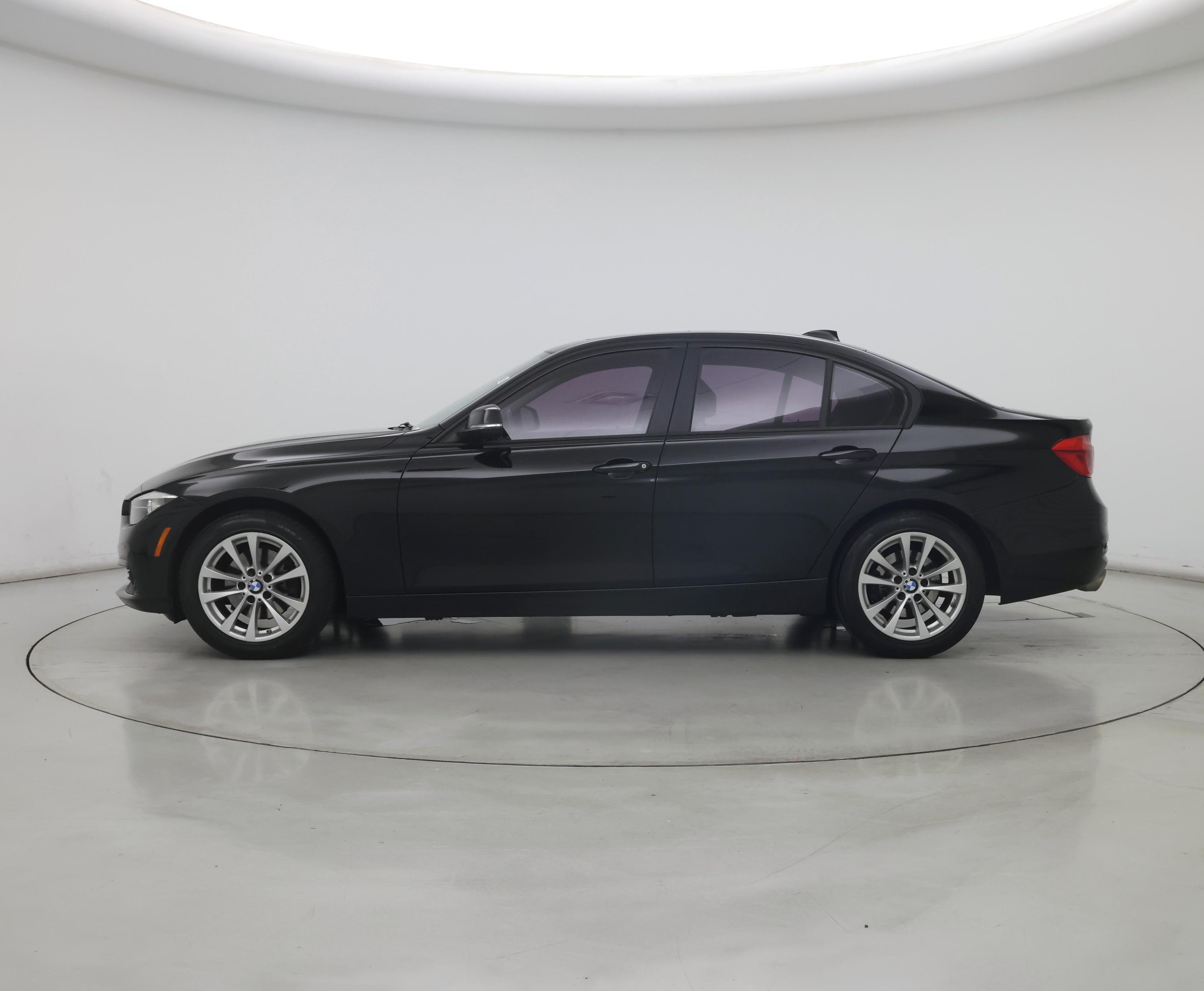Thumbnail: 2016 BMW 3 Series - 3