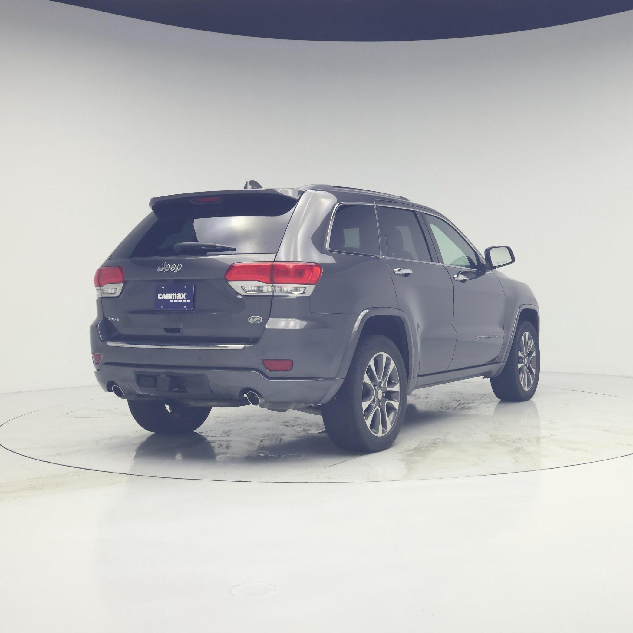 Thumbnail: 2017 Jeep Grand Cherokee - 8