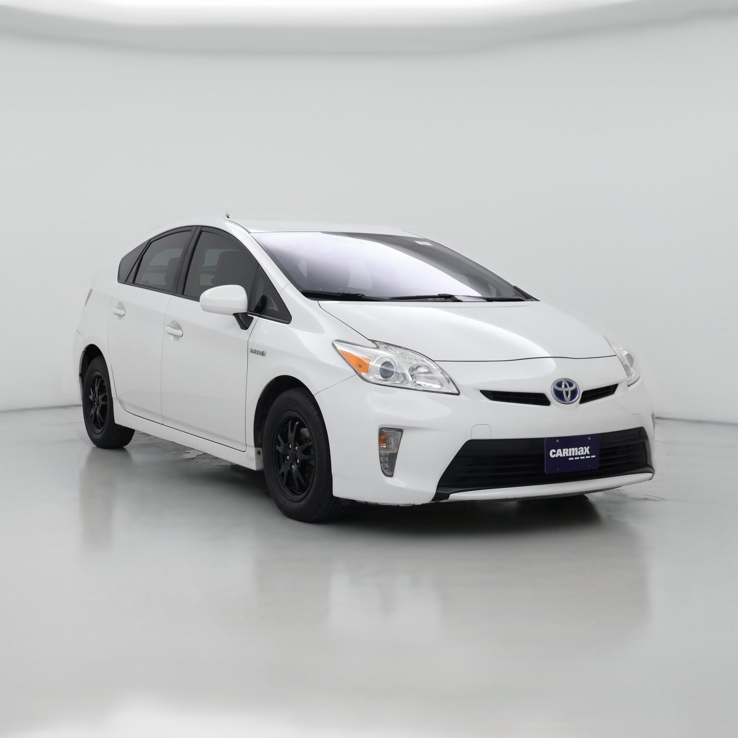 Thumbnail: 2015 Toyota Prius - 1