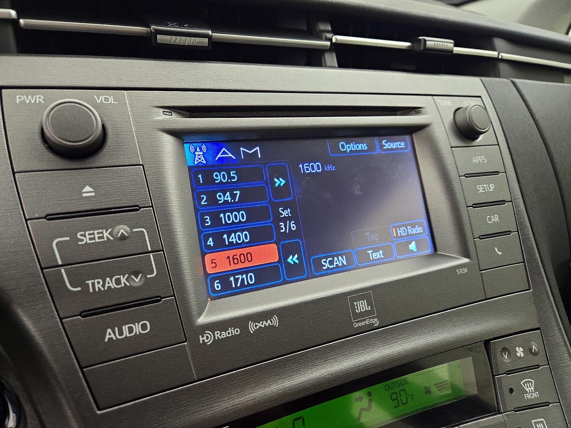 Thumbnail: 2015 Toyota Prius - 15