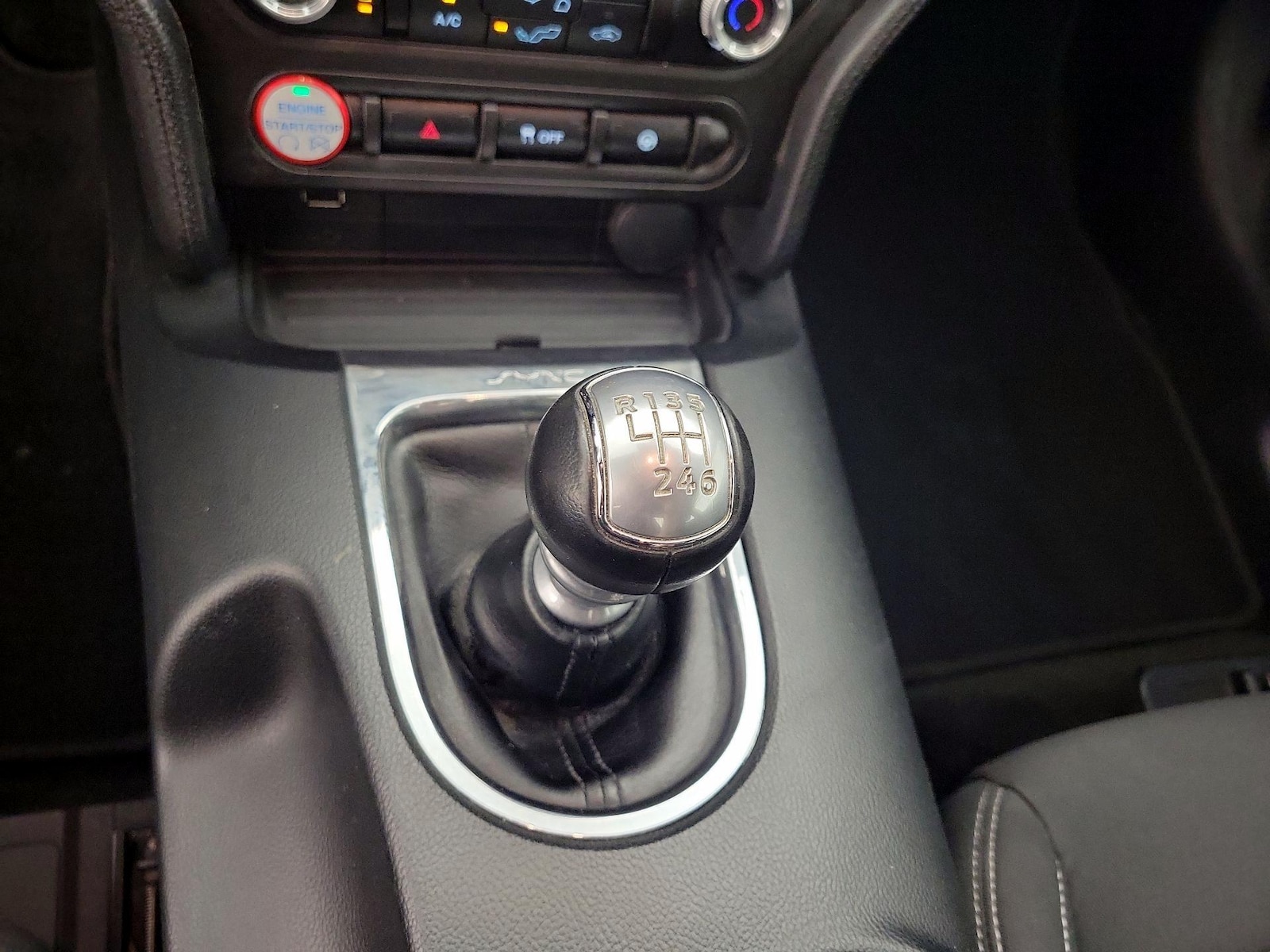 2017 Ford Mustang GT - Photo 18