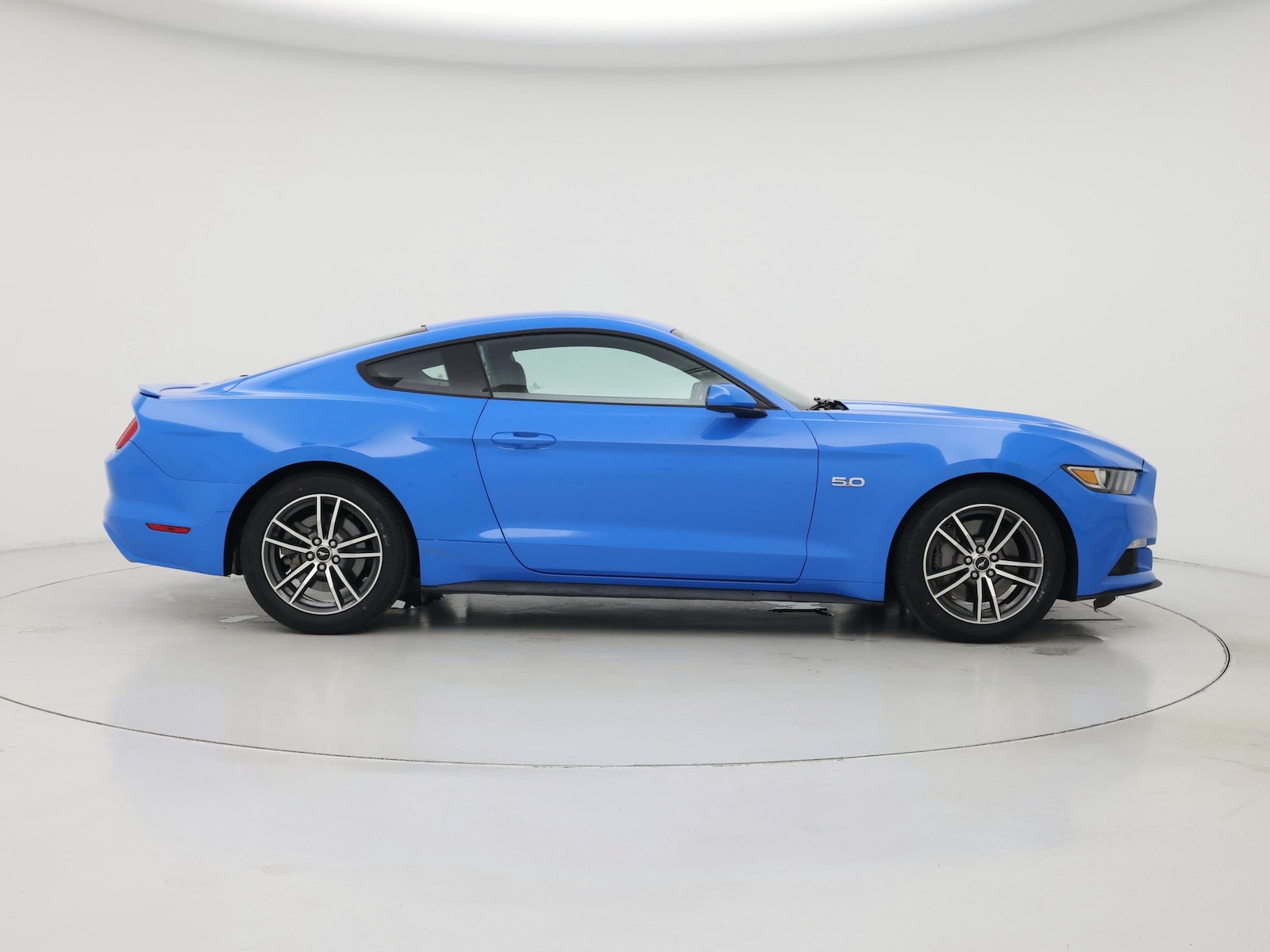 2017 Ford Mustang GT - Photo 8