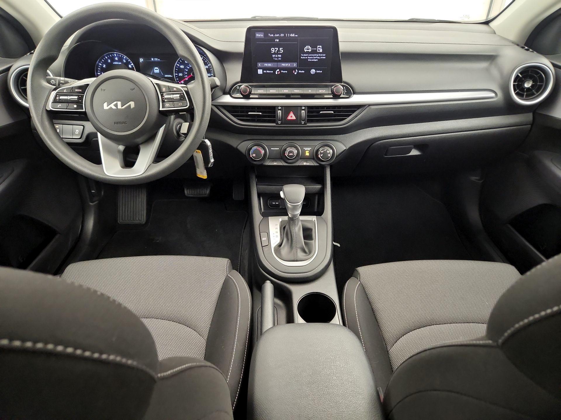 Thumbnail: 2023 Kia Forte - 9