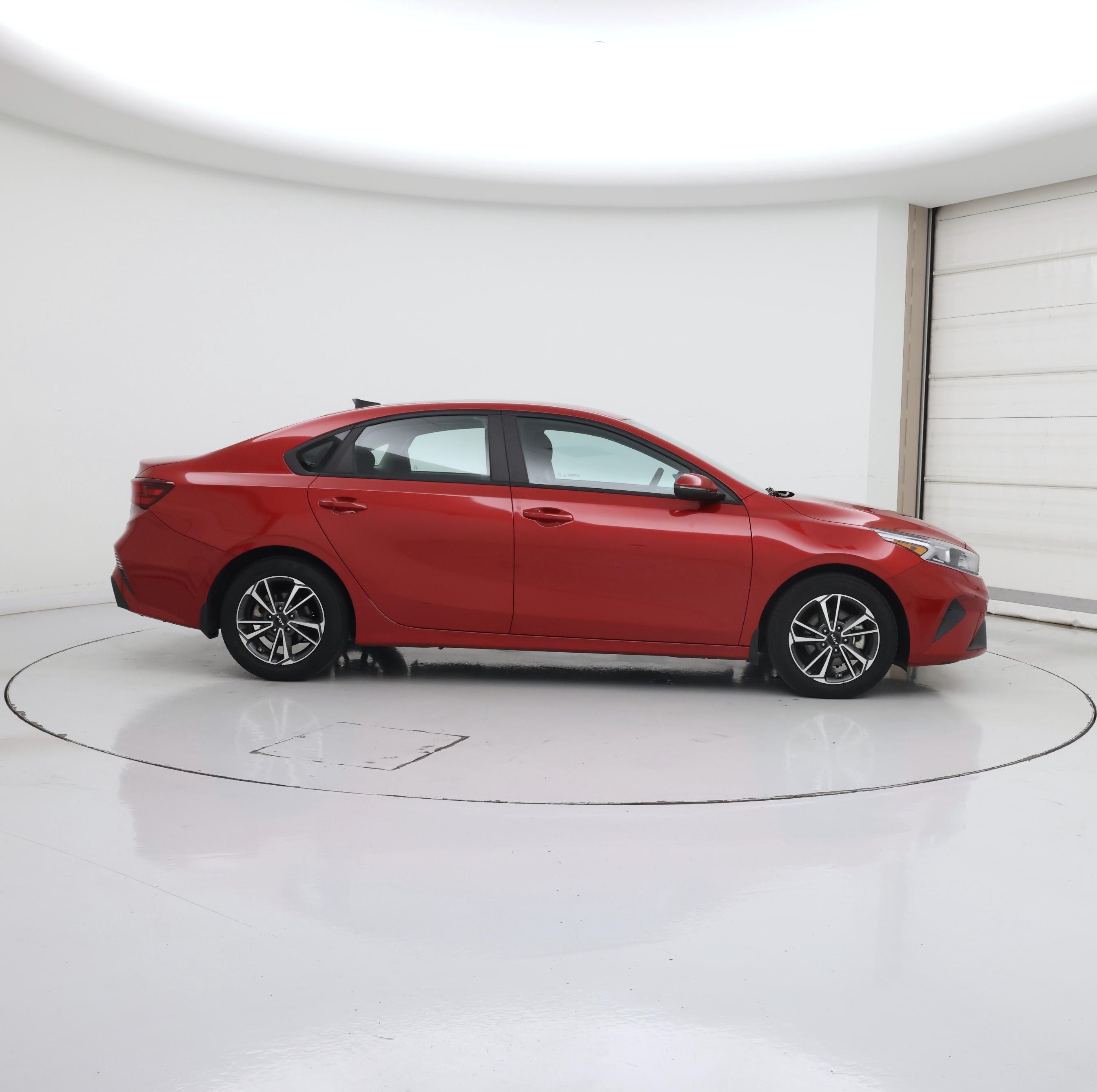 Thumbnail: 2023 Kia Forte - 7