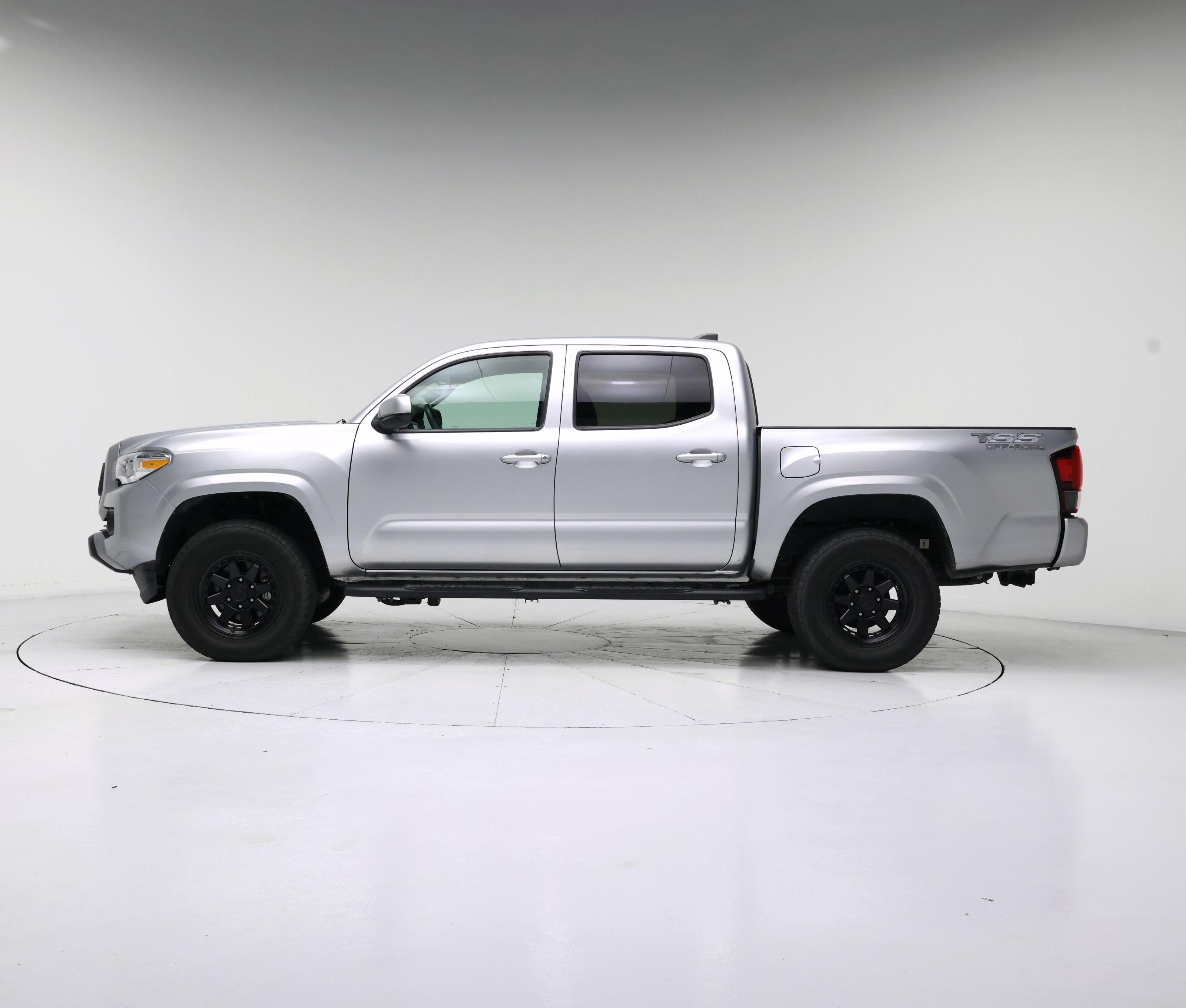 Thumbnail: 2023 Toyota Tacoma - 3