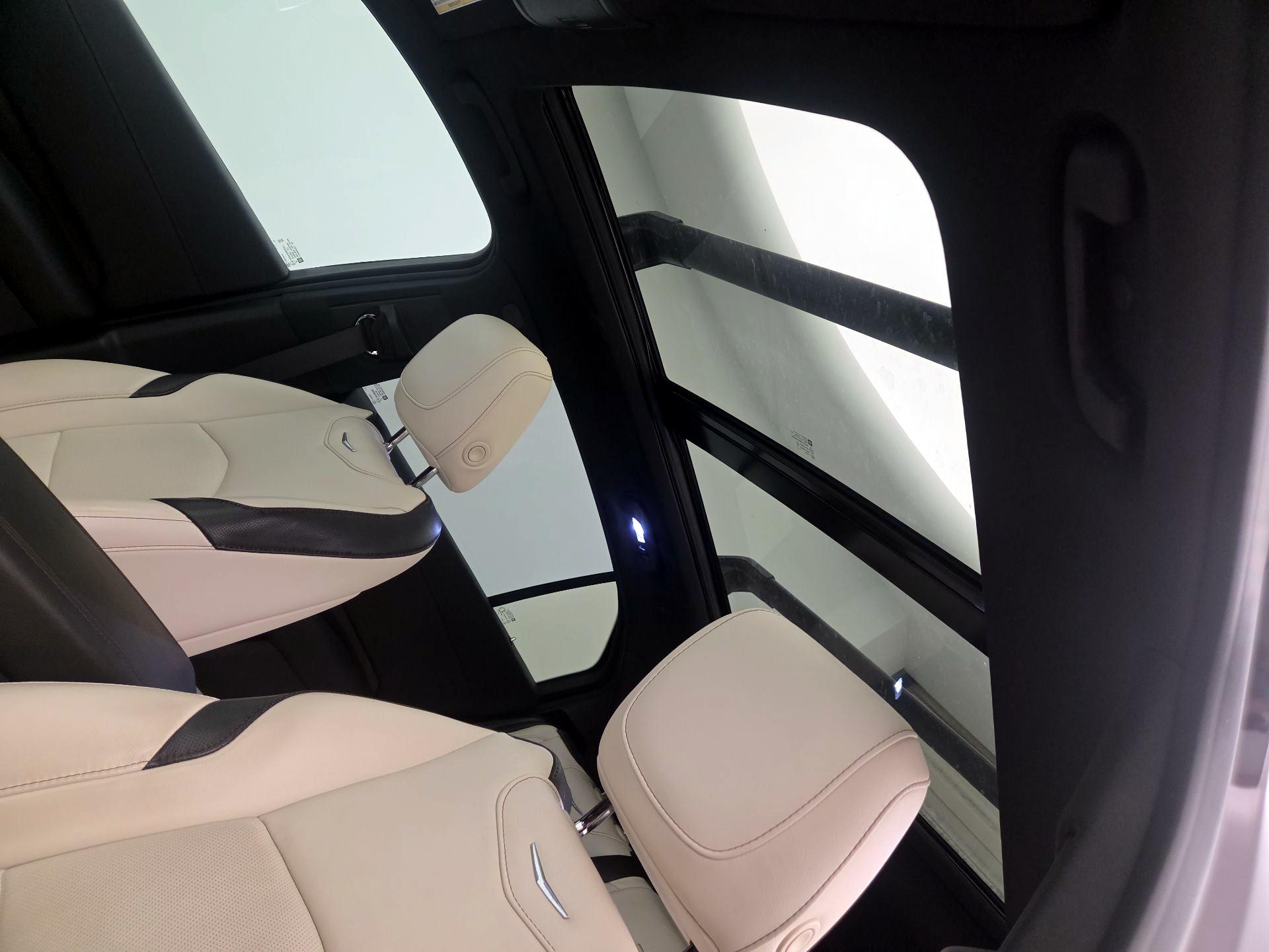 Thumbnail: 2020 Cadillac XT4 - 20