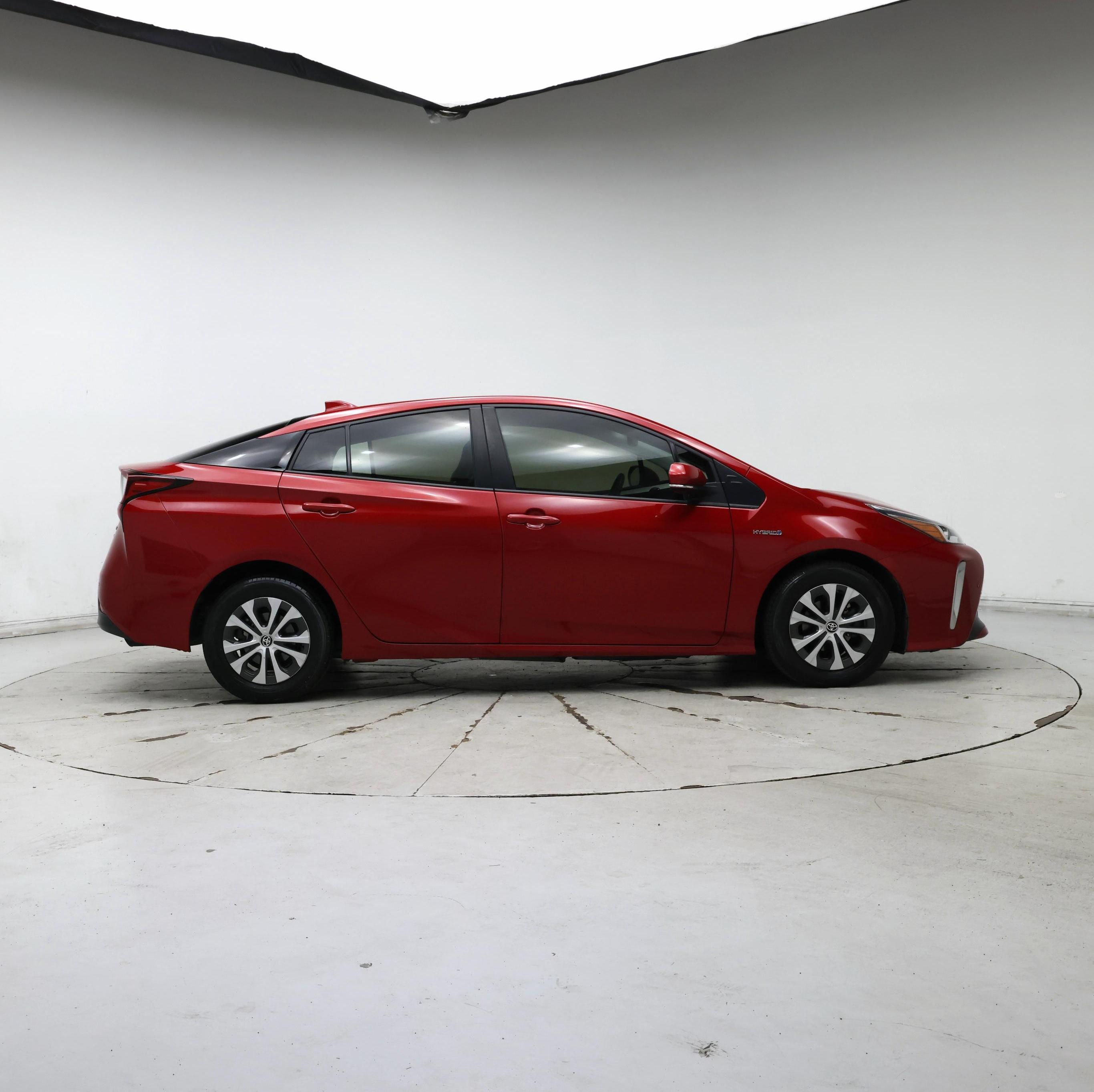 Thumbnail: 2022 Toyota Prius - 7