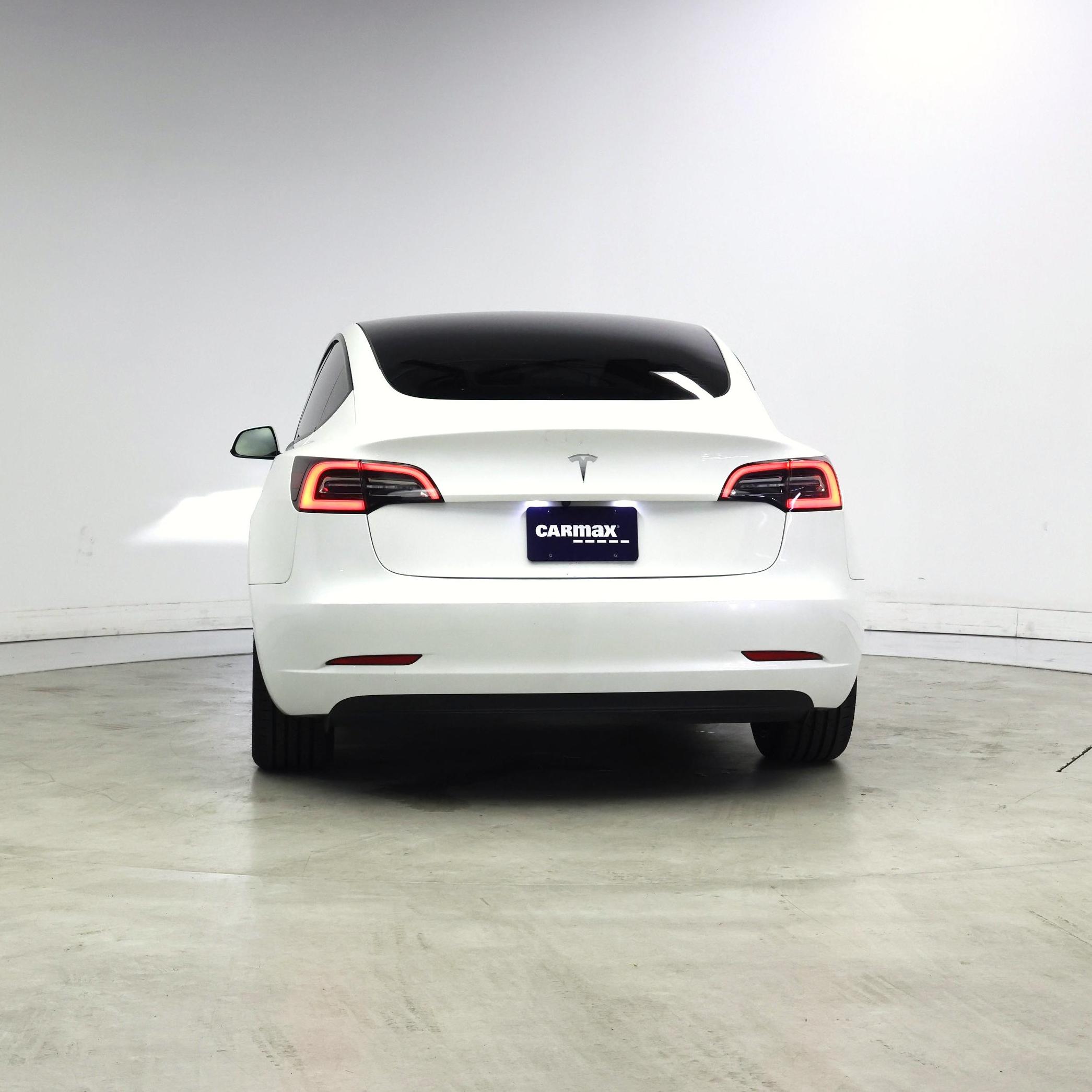 Thumbnail: 2023 Tesla Model 3 - 6