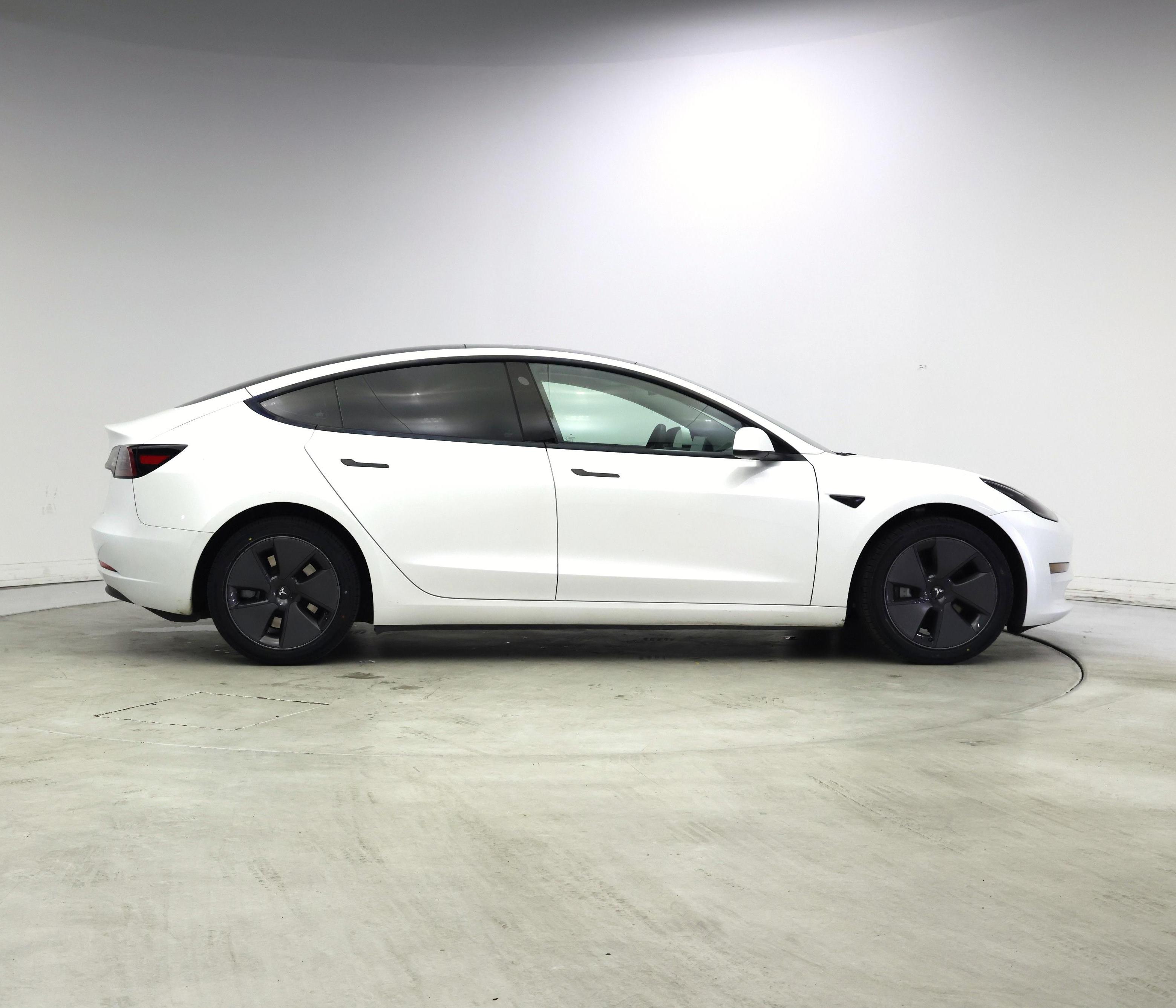 Thumbnail: 2023 Tesla Model 3 - 7