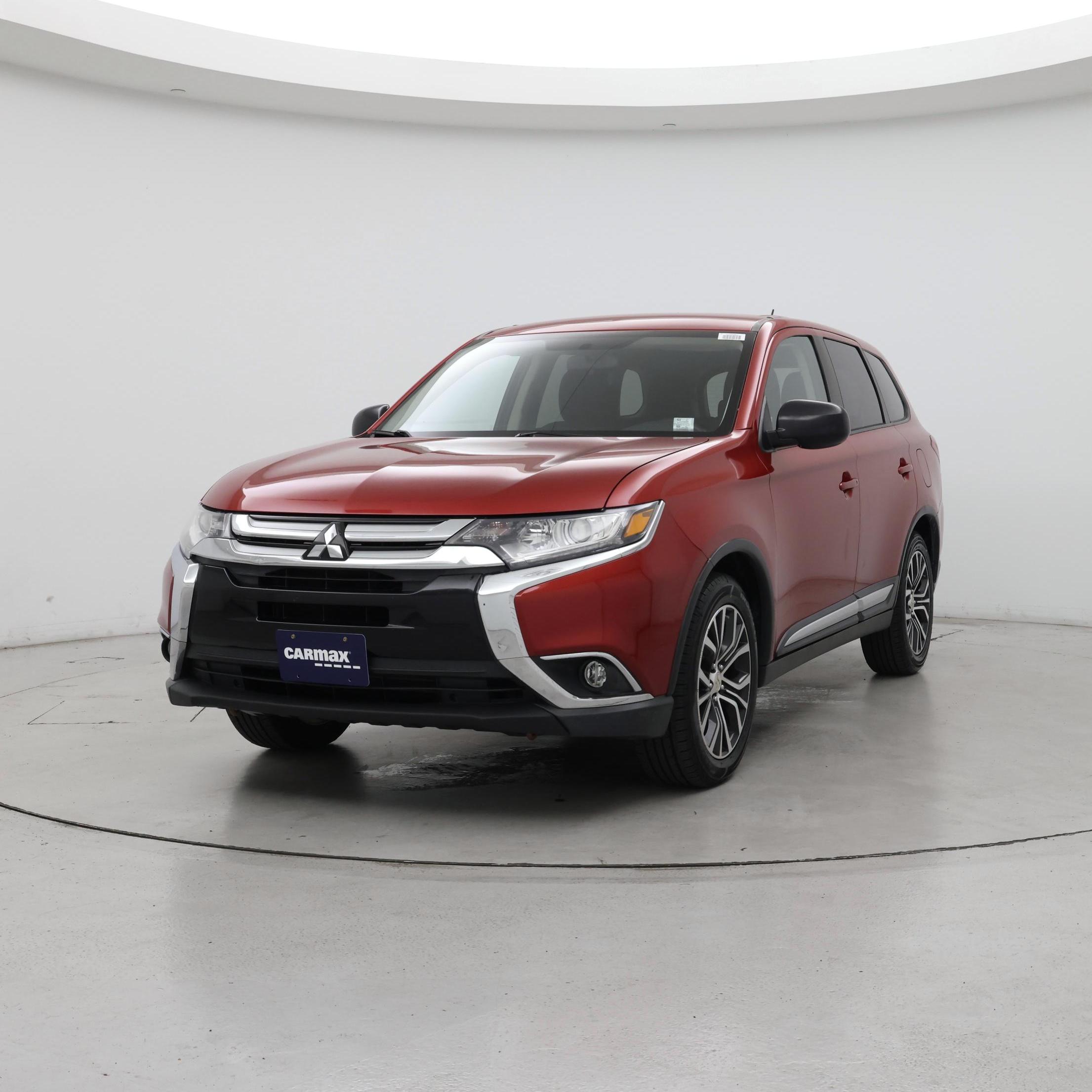 Thumbnail: 2016 Mitsubishi Outlander - 4
