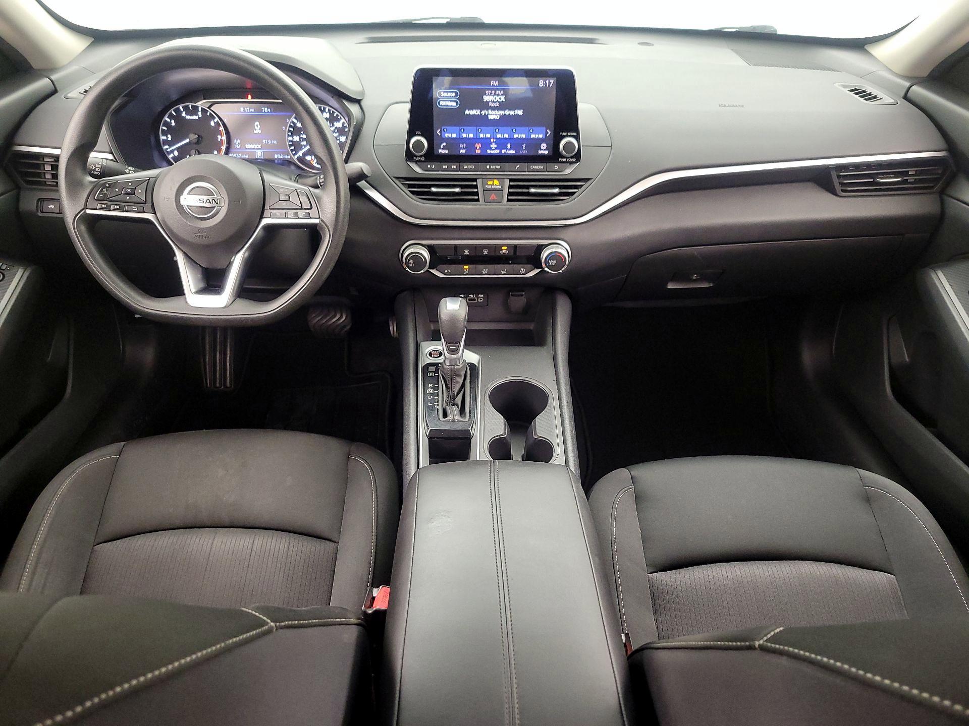 Thumbnail: 2019 Nissan Altima - 9