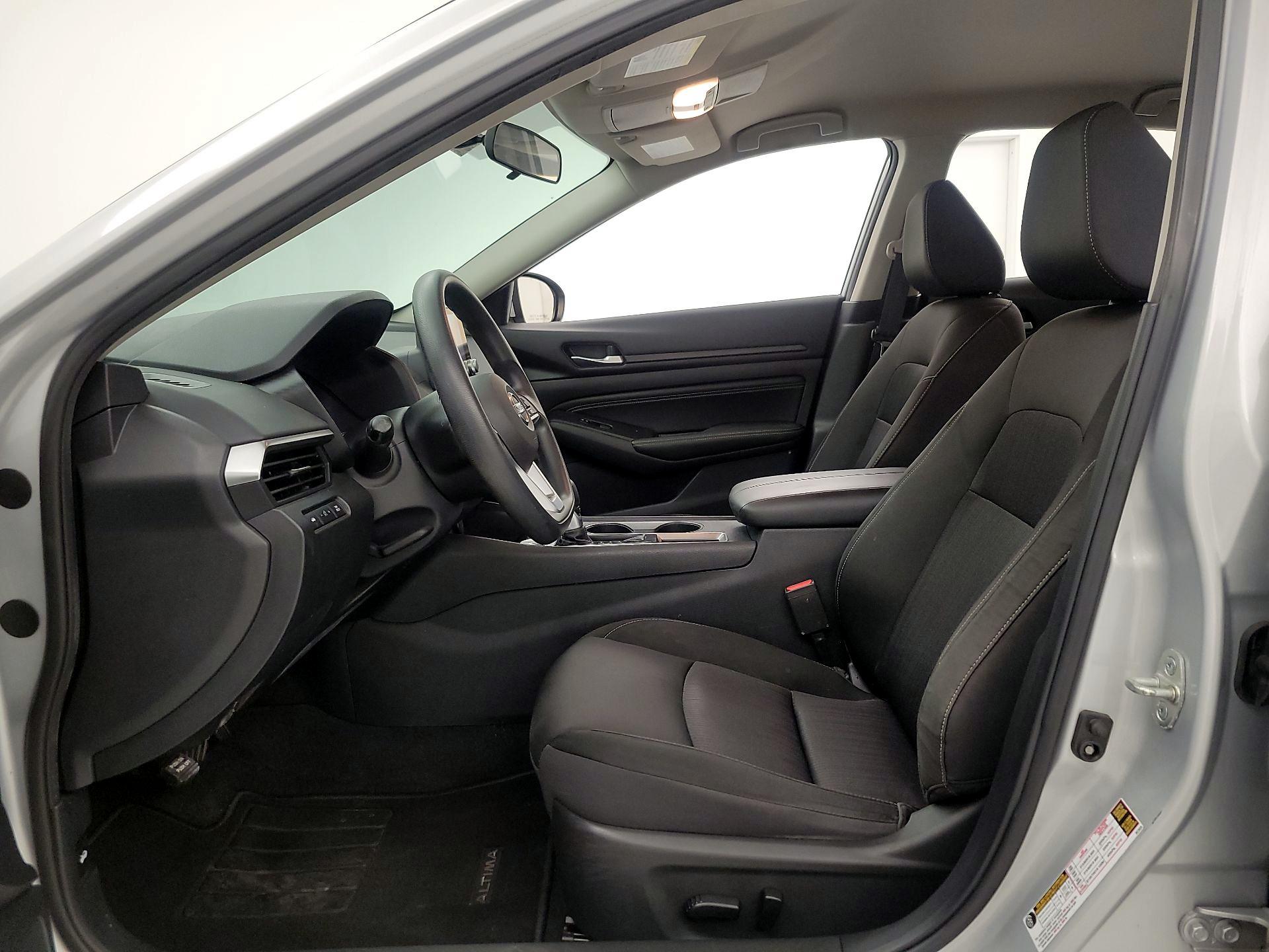 Thumbnail: 2019 Nissan Altima - 11