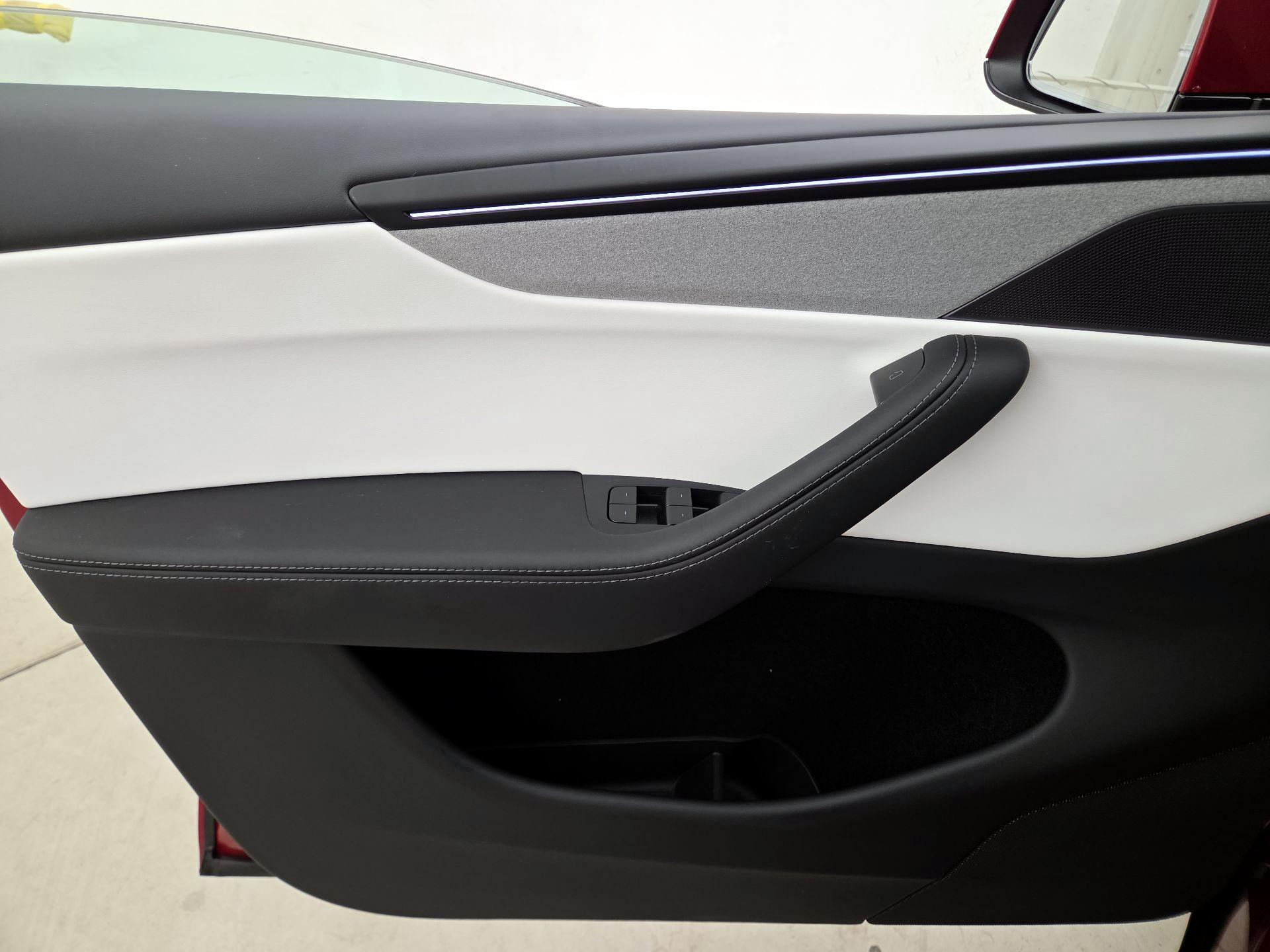 Thumbnail: 2026 Tesla Model Y - 12