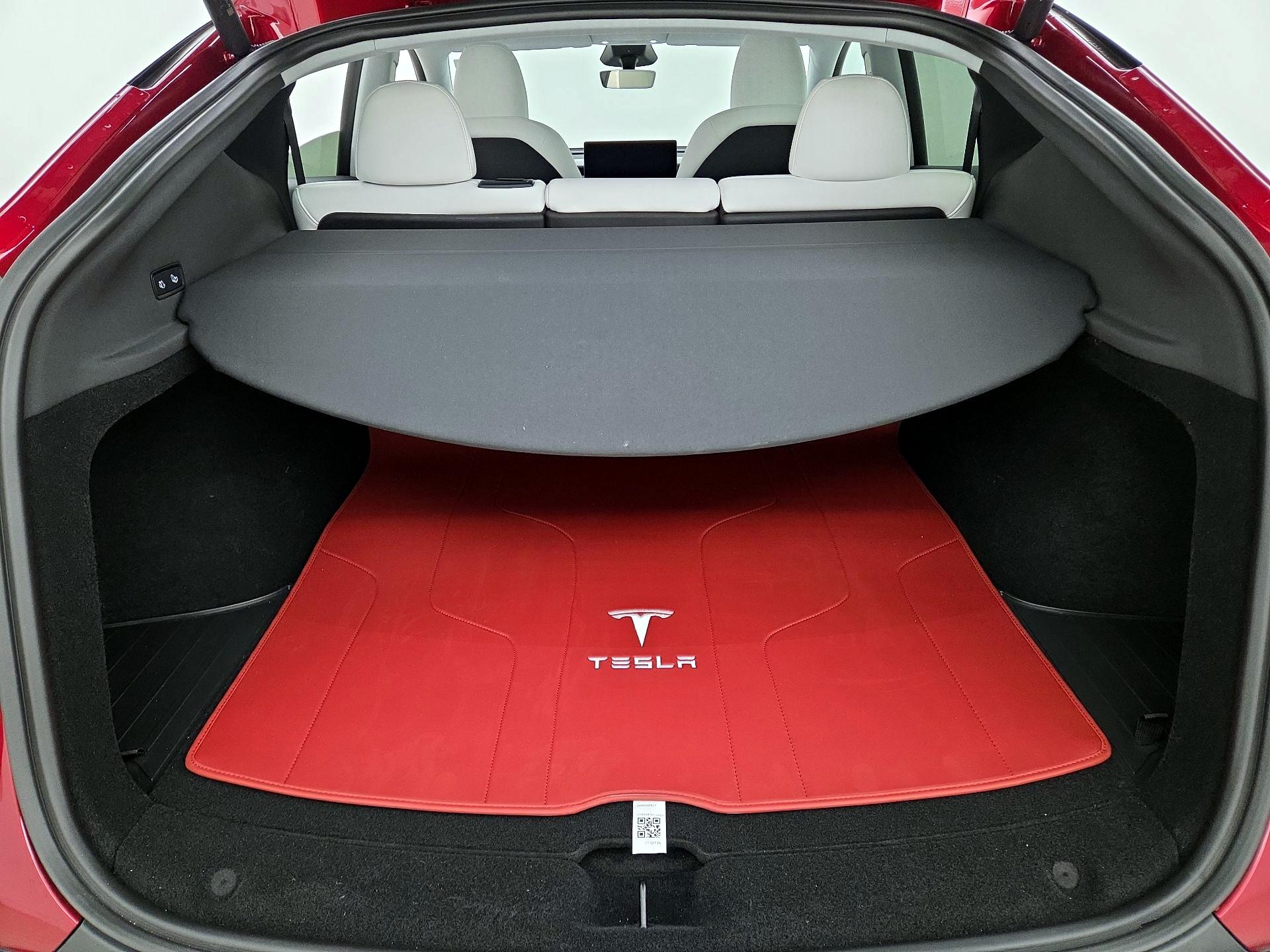 Thumbnail: 2026 Tesla Model Y - 19