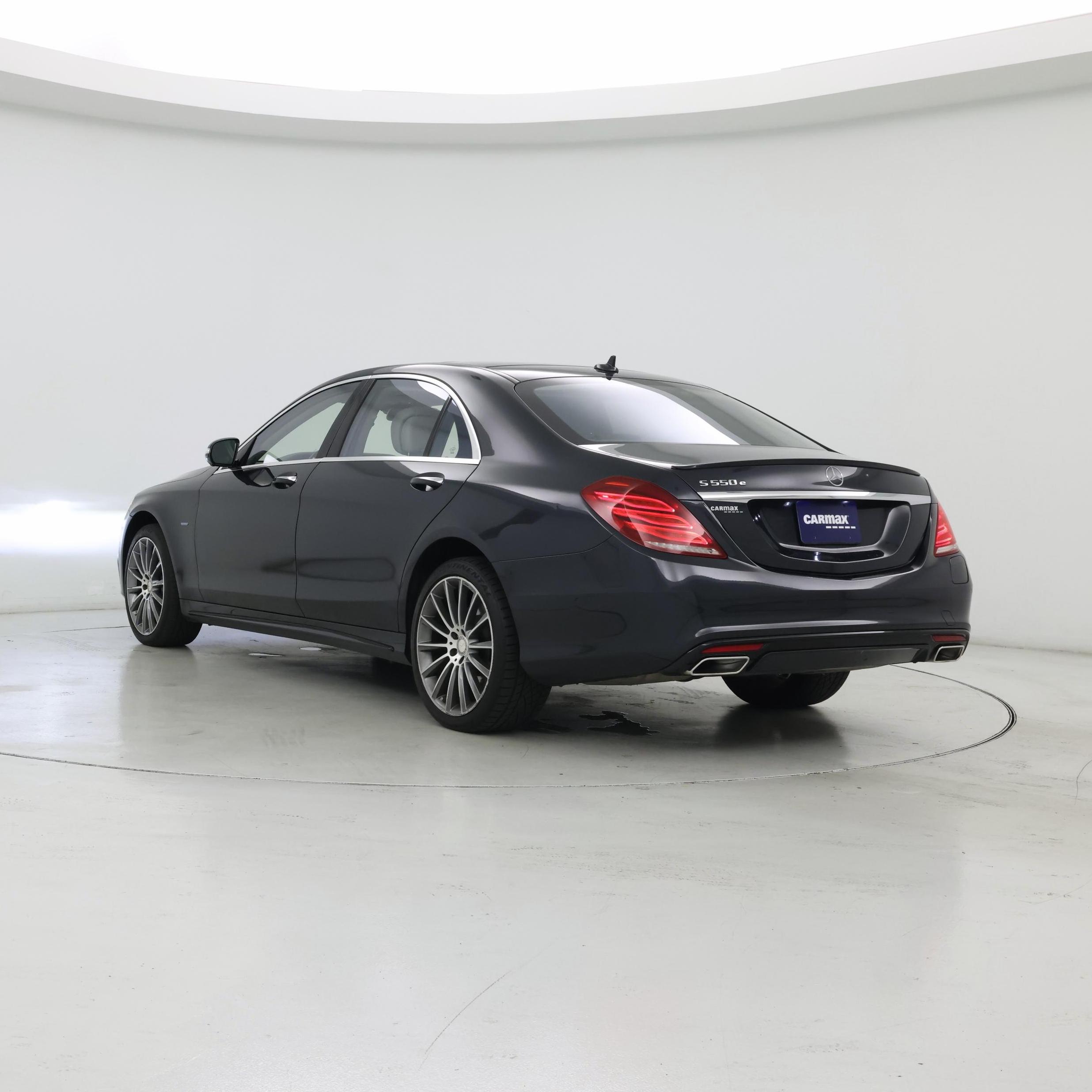 Thumbnail: 2016 Mercedes-Benz S-Class - 2