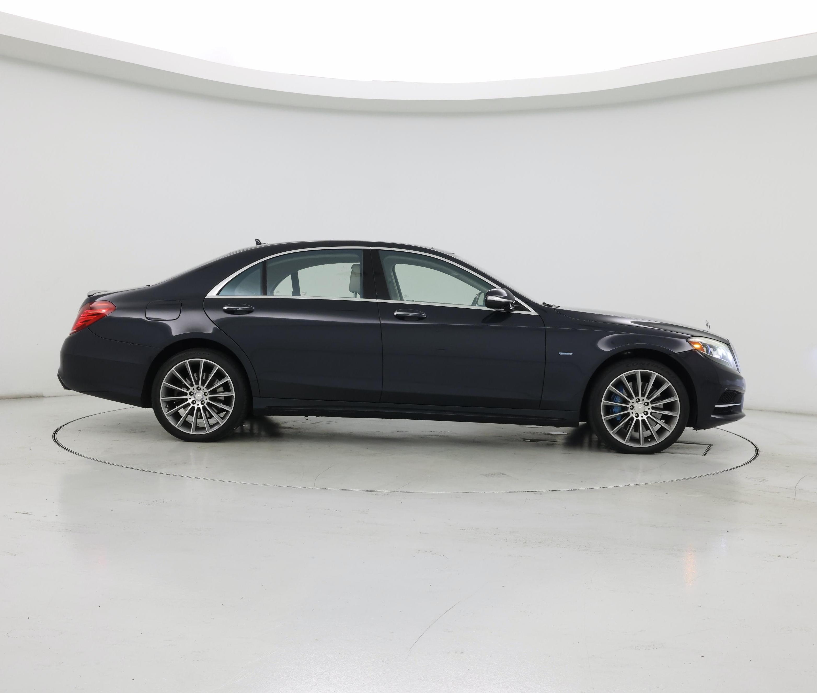 Thumbnail: 2016 Mercedes-Benz S-Class - 7
