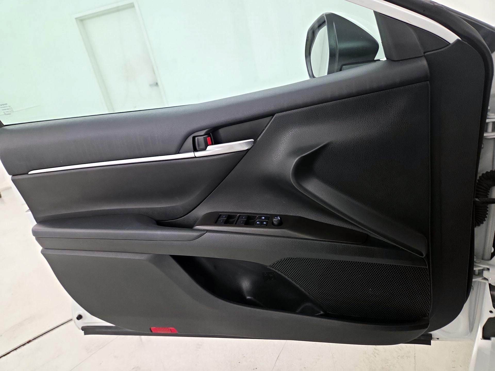 Thumbnail: 2024 Toyota Camry - 12