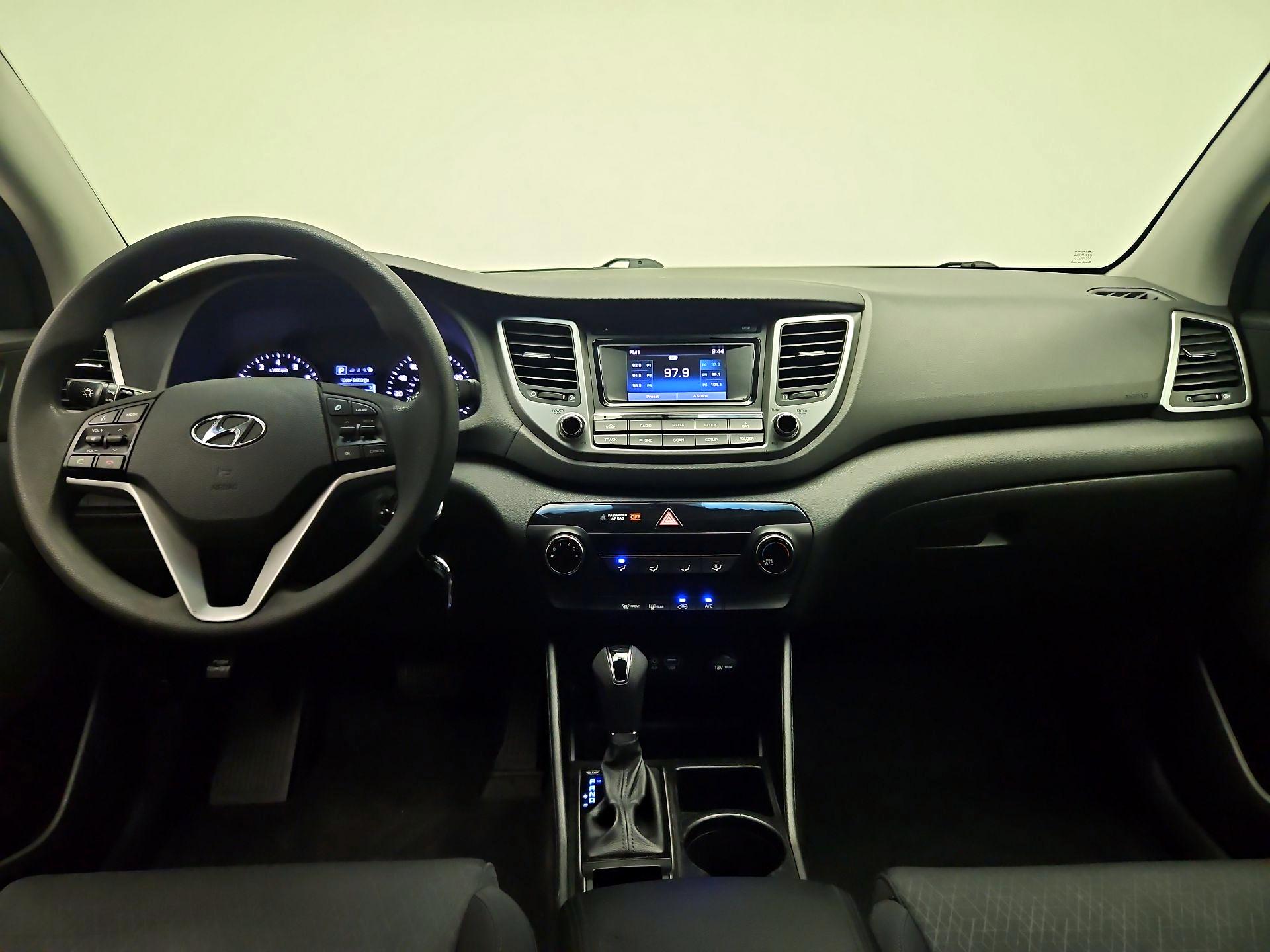 Thumbnail: 2017 Hyundai Tucson - 9