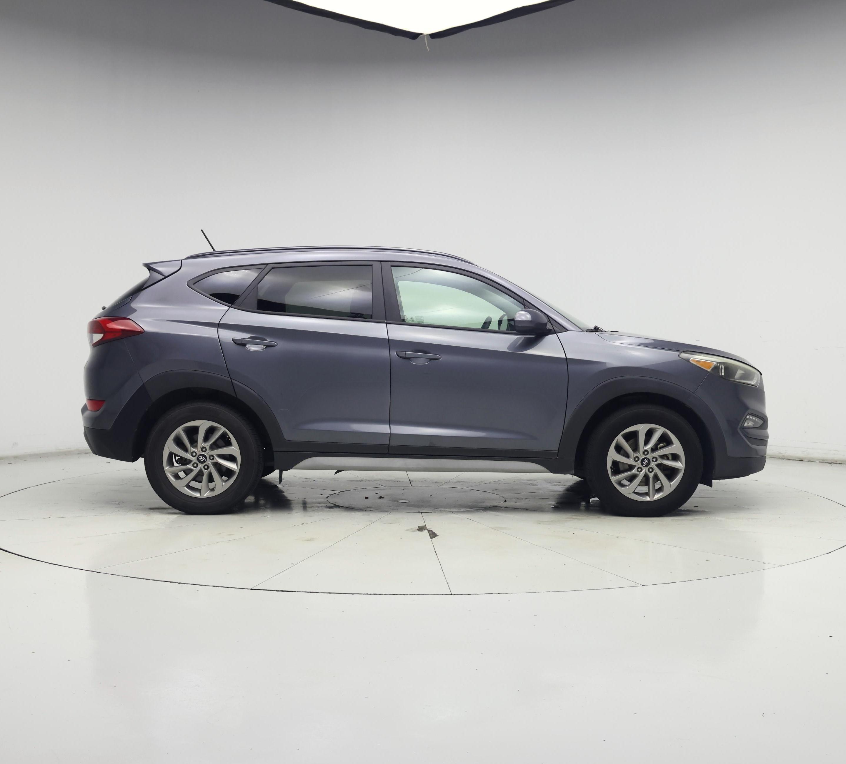 Thumbnail: 2017 Hyundai Tucson - 7