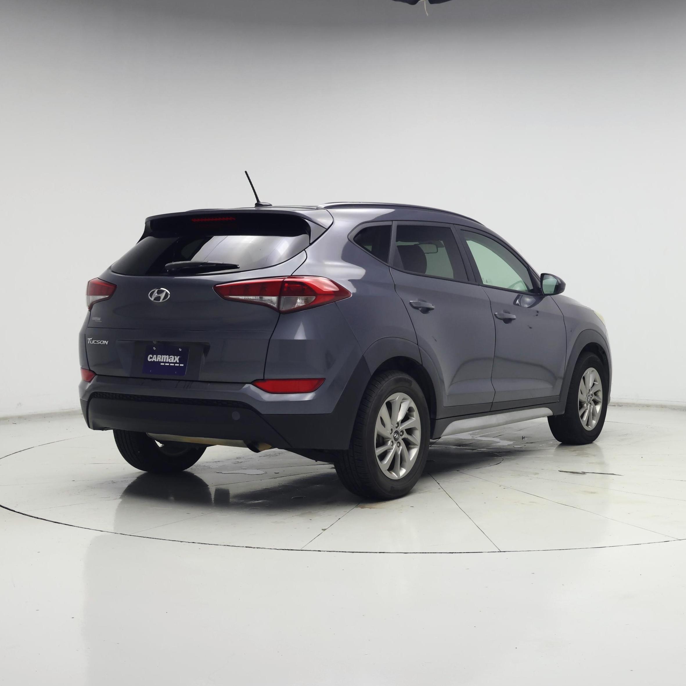 Thumbnail: 2017 Hyundai Tucson - 8