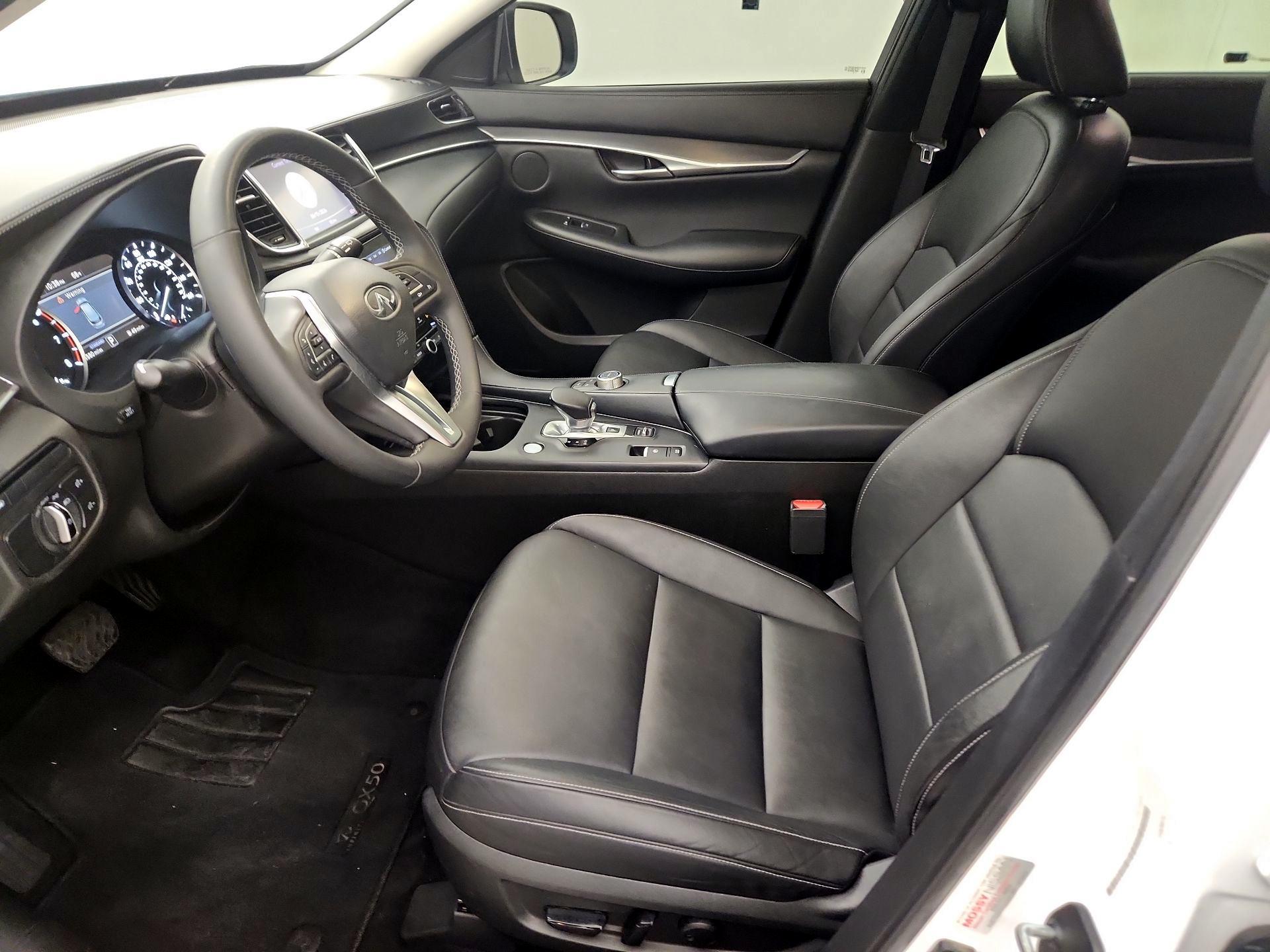 Thumbnail: 2019 INFINITI QX50 - 11