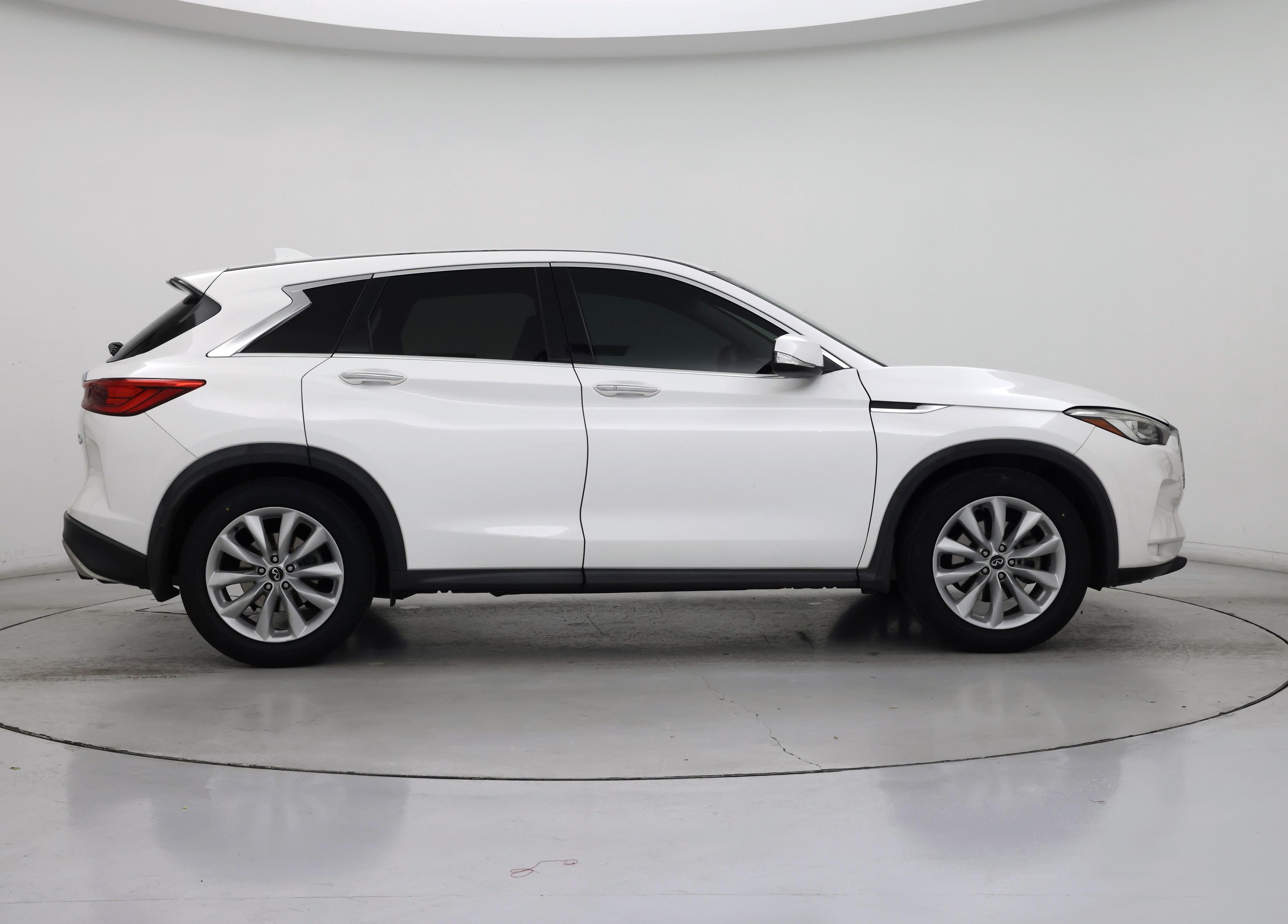 Thumbnail: 2019 INFINITI QX50 - 7