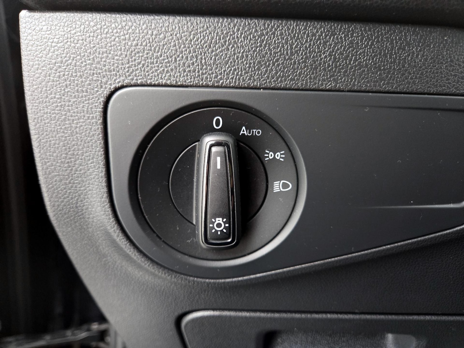 2020 Volkswagen Tiguan S - Photo 14