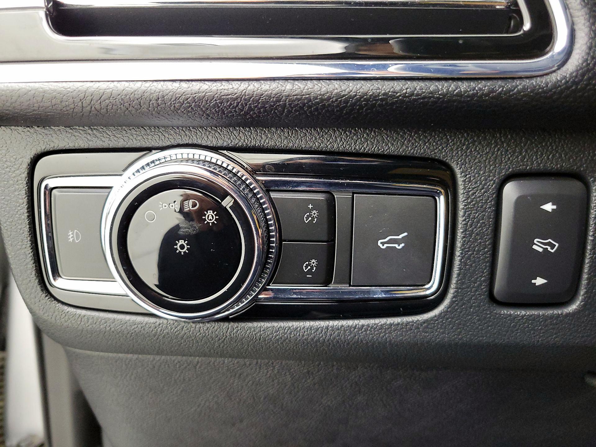 Thumbnail: 2019 Lincoln Navigator - 13