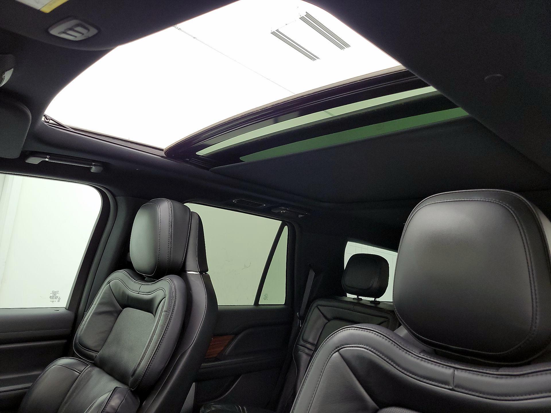 Thumbnail: 2019 Lincoln Navigator - 20