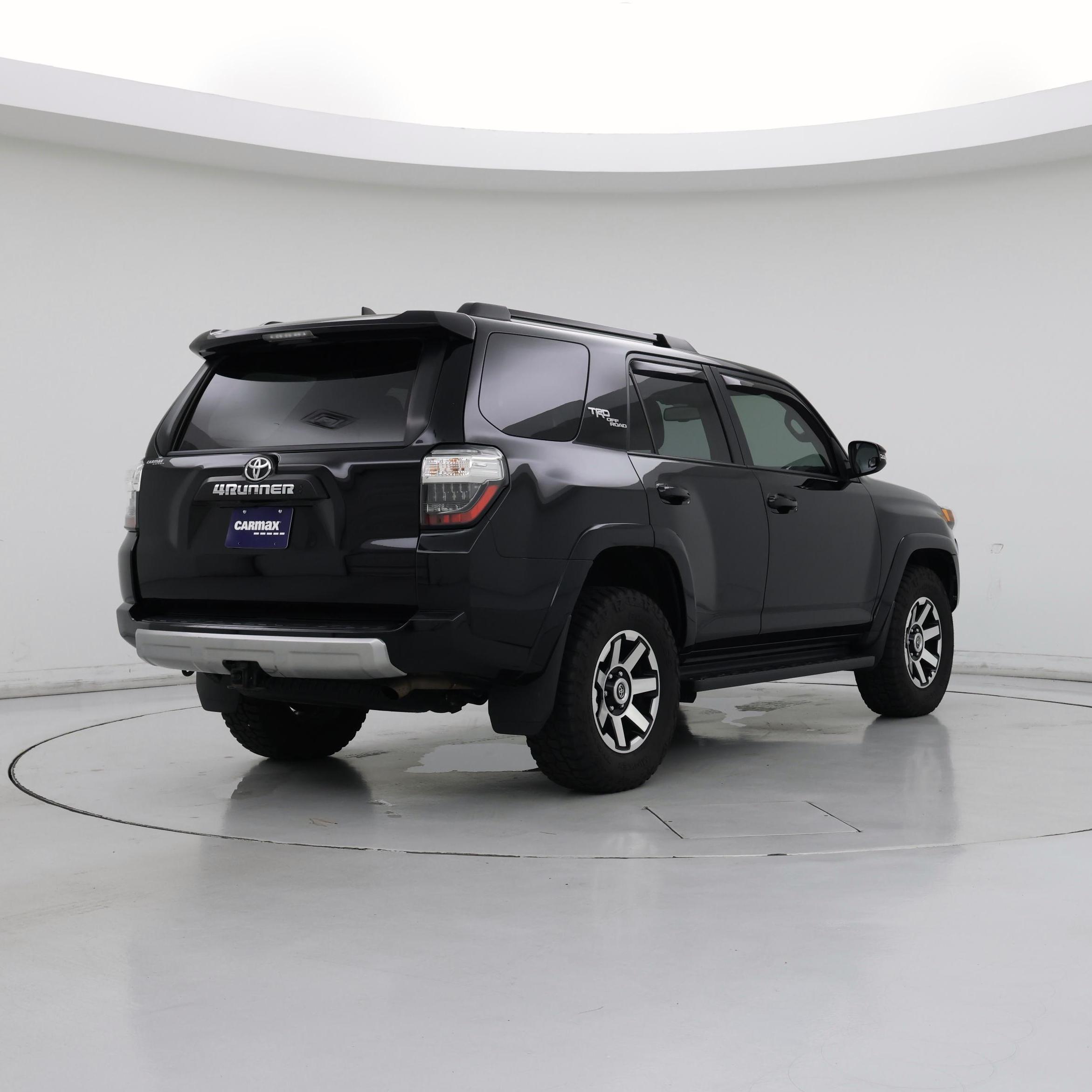 Thumbnail: 2020 Toyota 4Runner - 8