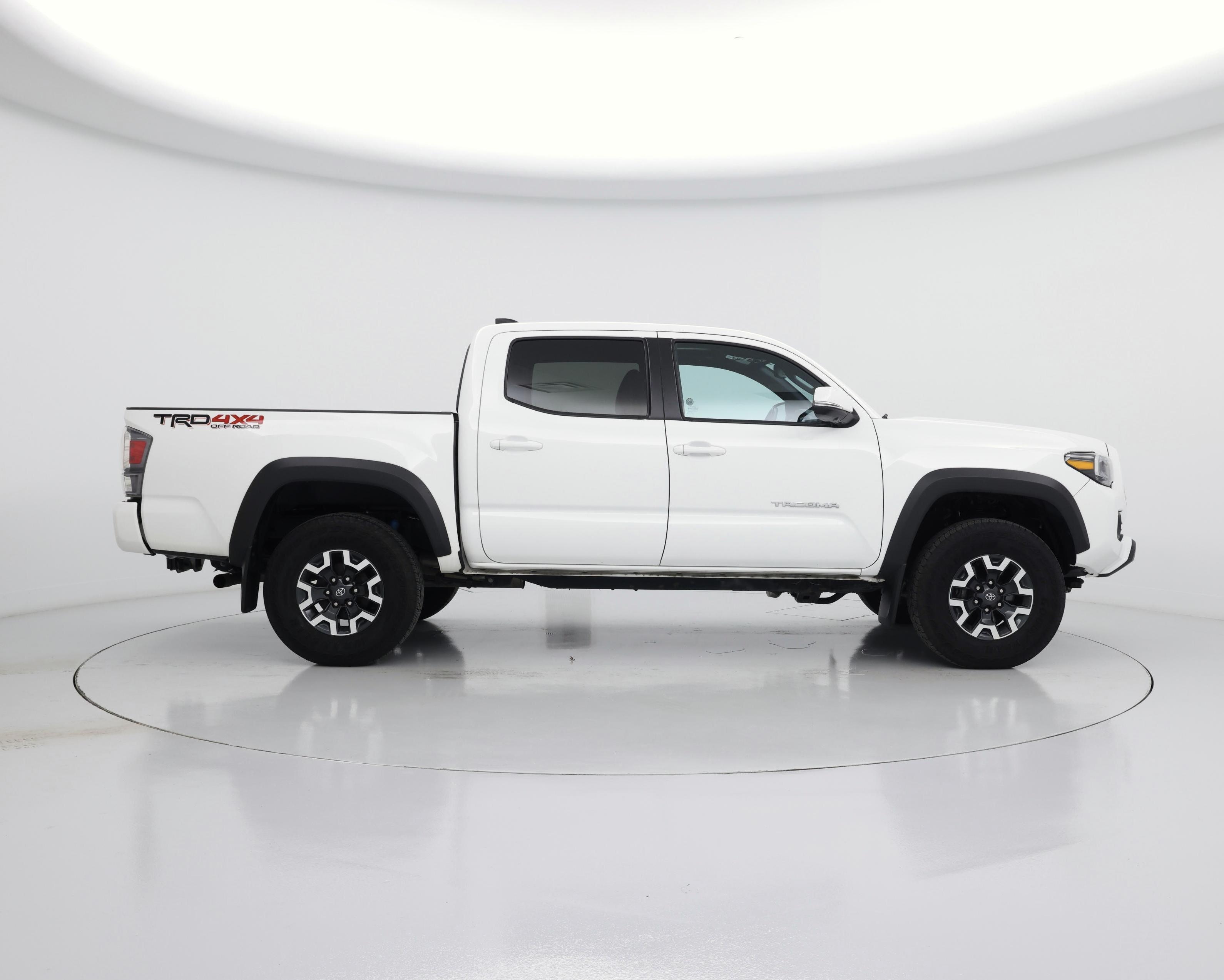 Thumbnail: 2023 Toyota Tacoma - 7