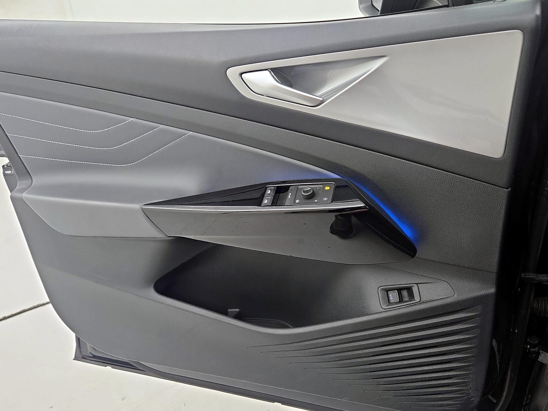 Thumbnail: 2023 Volkswagen ID.4 - 12