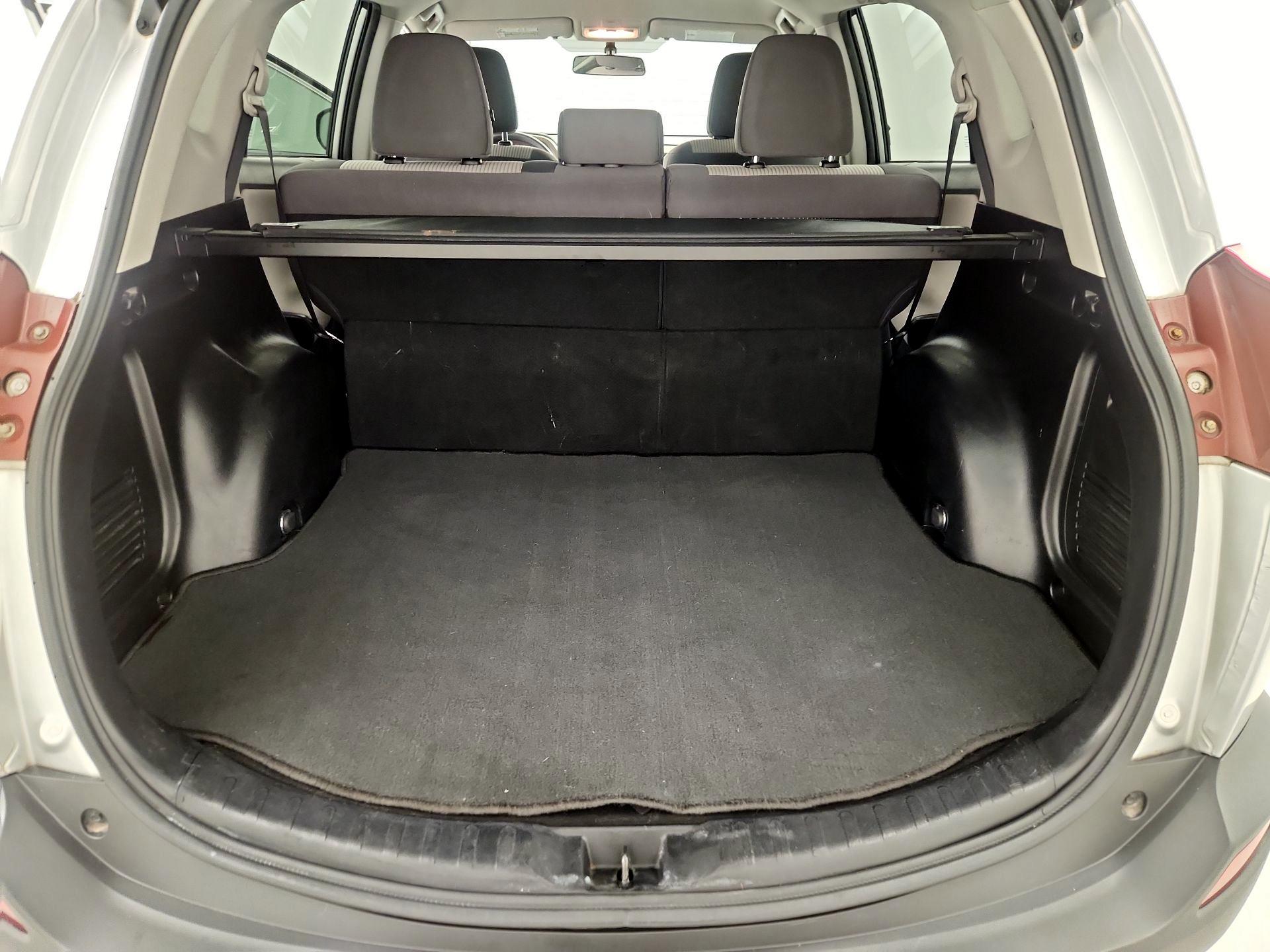 Thumbnail: 2015 Toyota RAV4 - 20