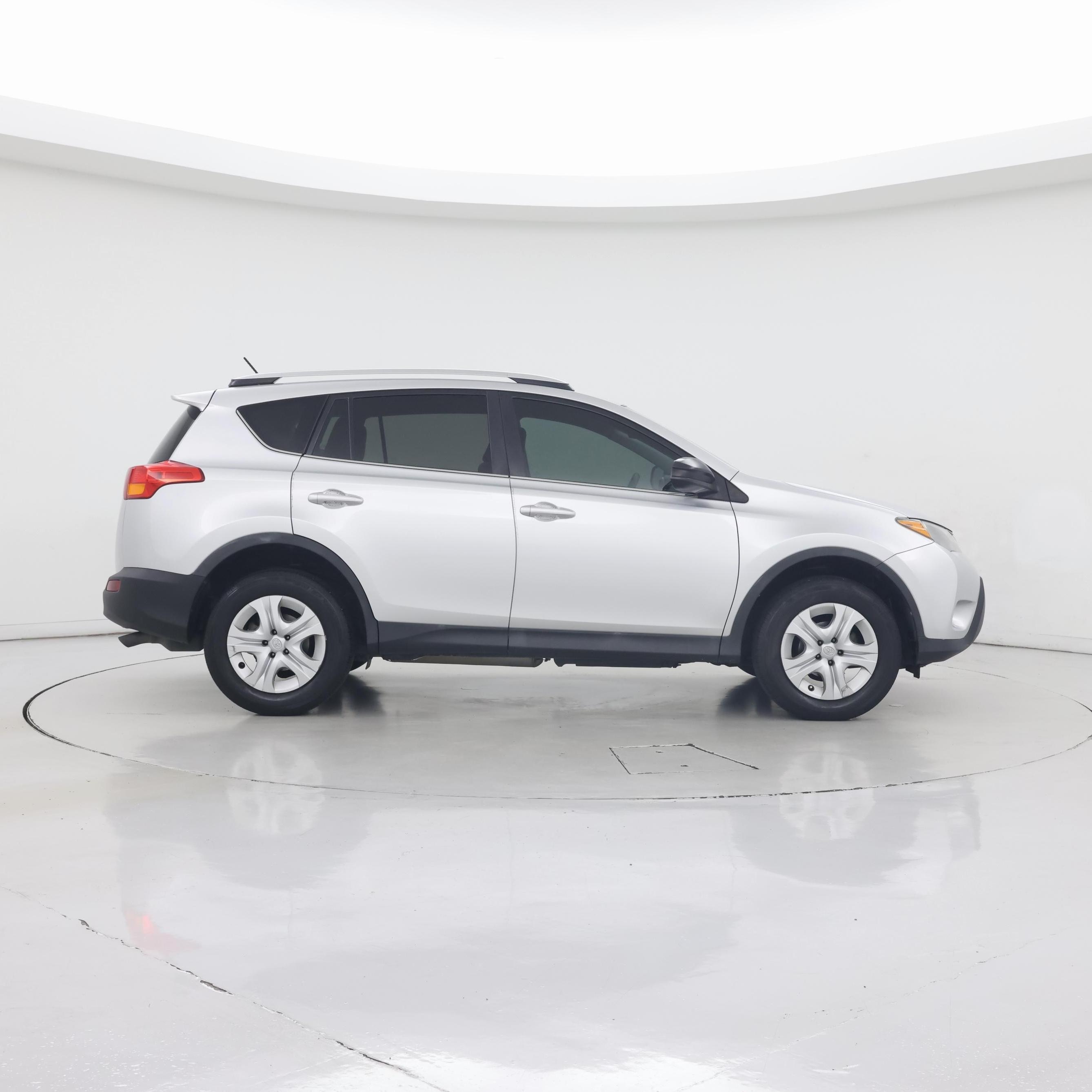 Thumbnail: 2015 Toyota RAV4 - 7