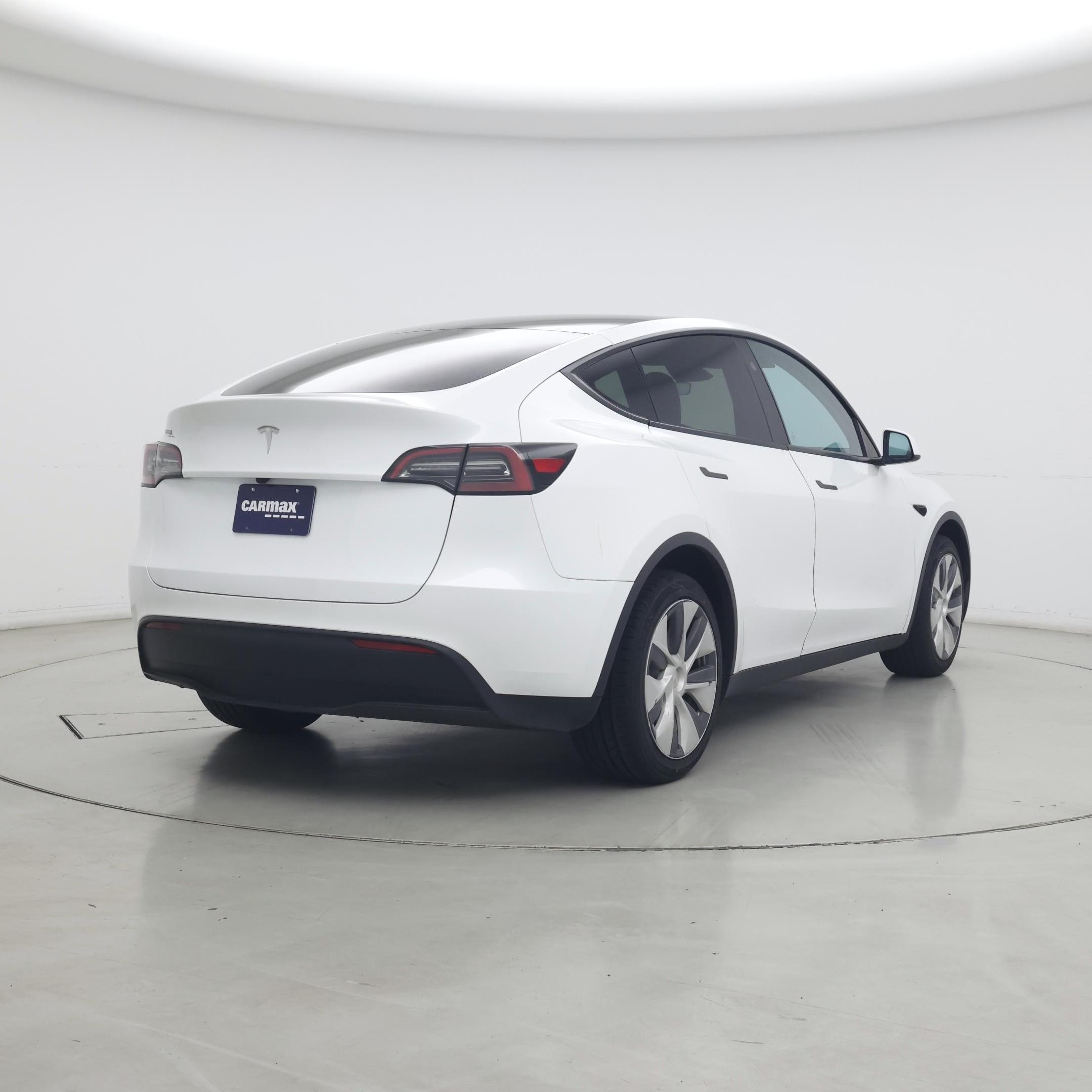 Thumbnail: 2023 Tesla Model Y - 8