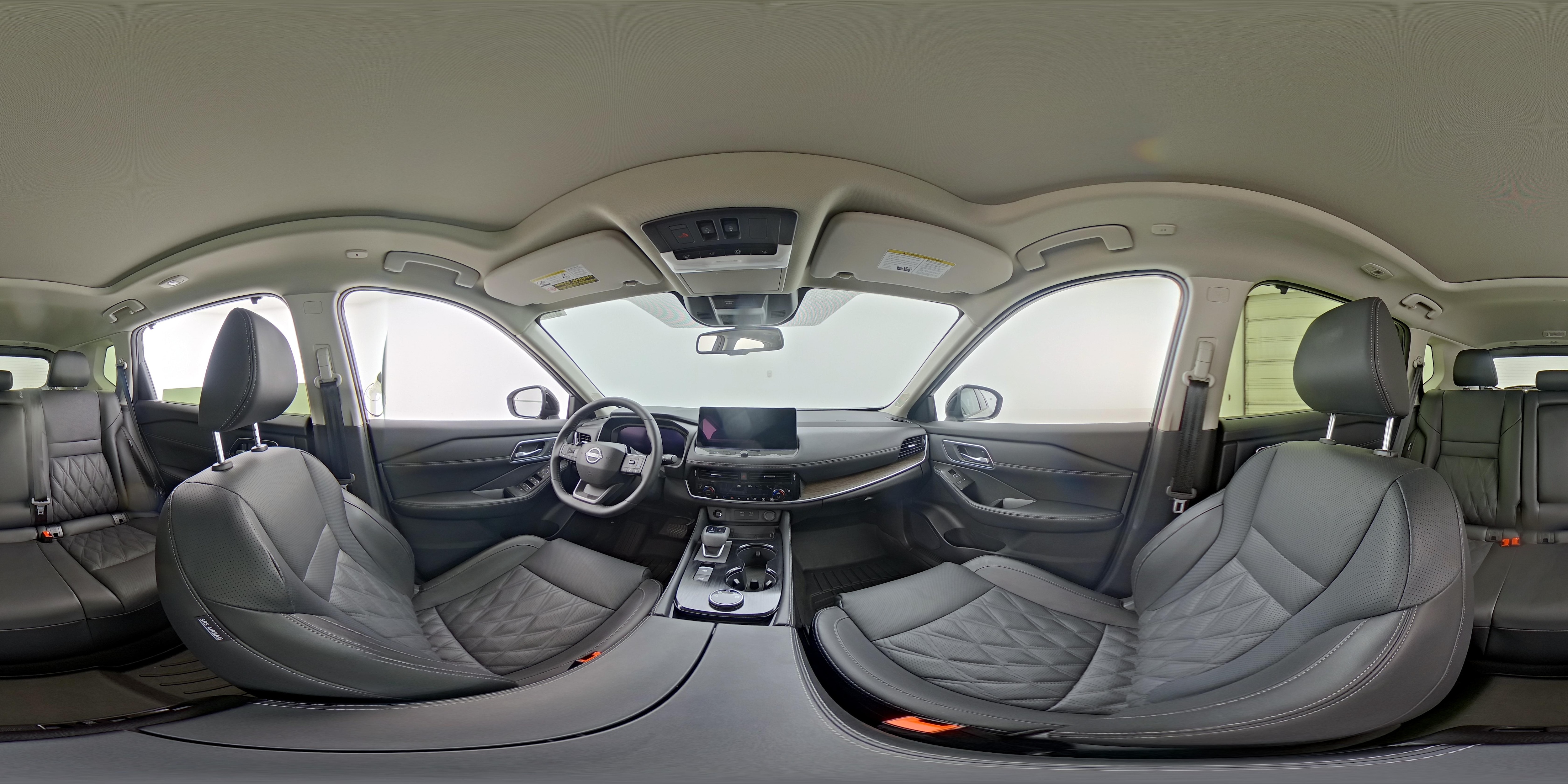 2025 Nissan Rogue Platinum - Photo 24