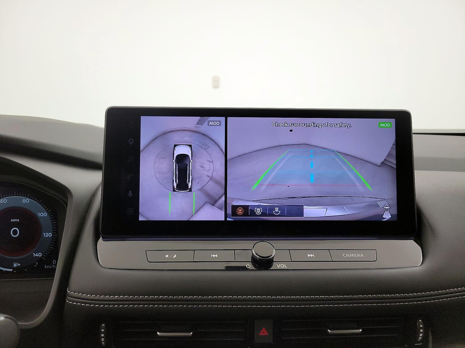 2025 Nissan Rogue Platinum - Photo 15