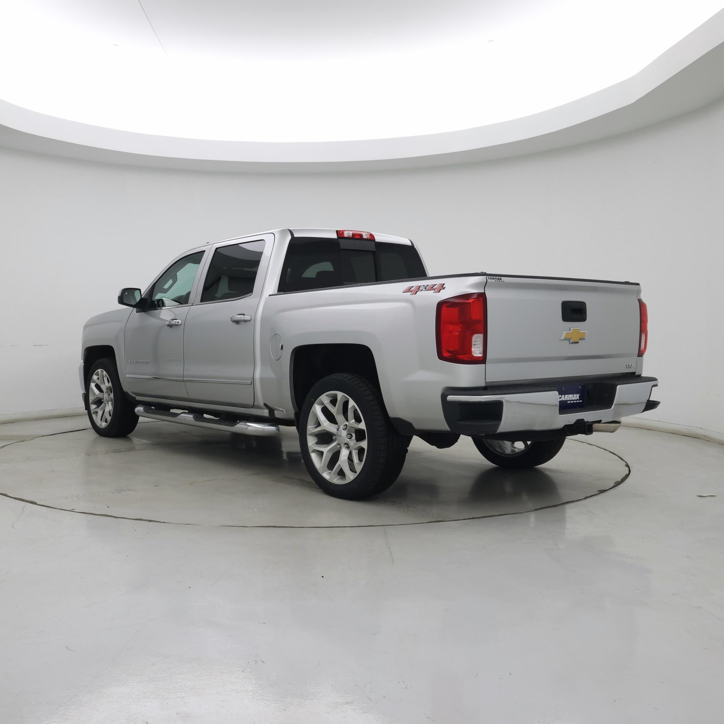 Thumbnail: 2018 Chevrolet Silverado 1500 - 2