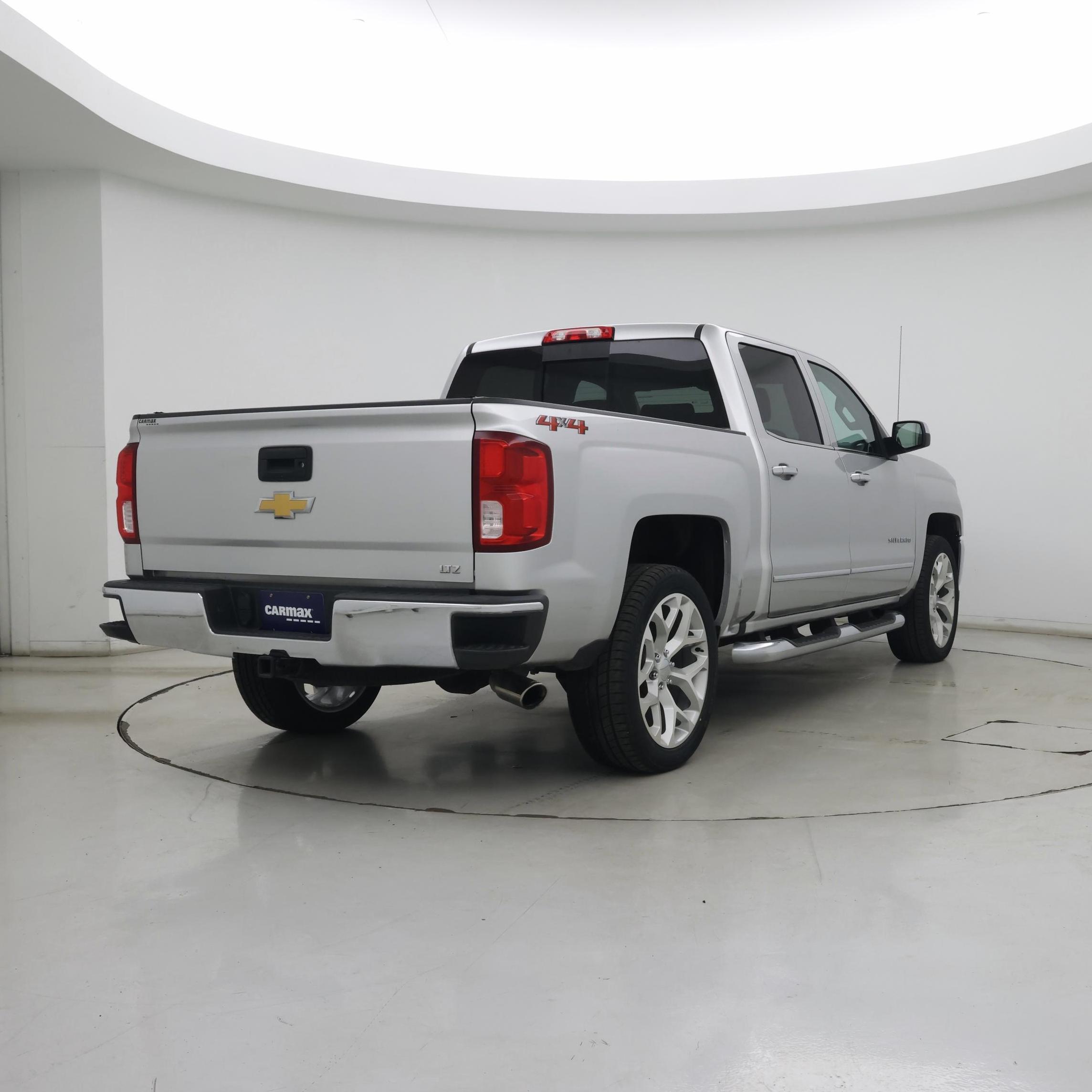 Thumbnail: 2018 Chevrolet Silverado 1500 - 8