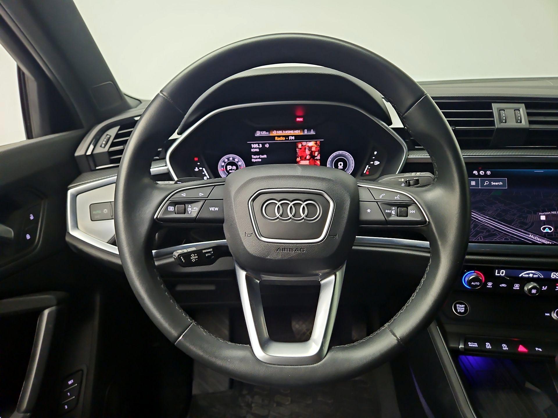 Thumbnail: 2024 Audi Q3 - 10