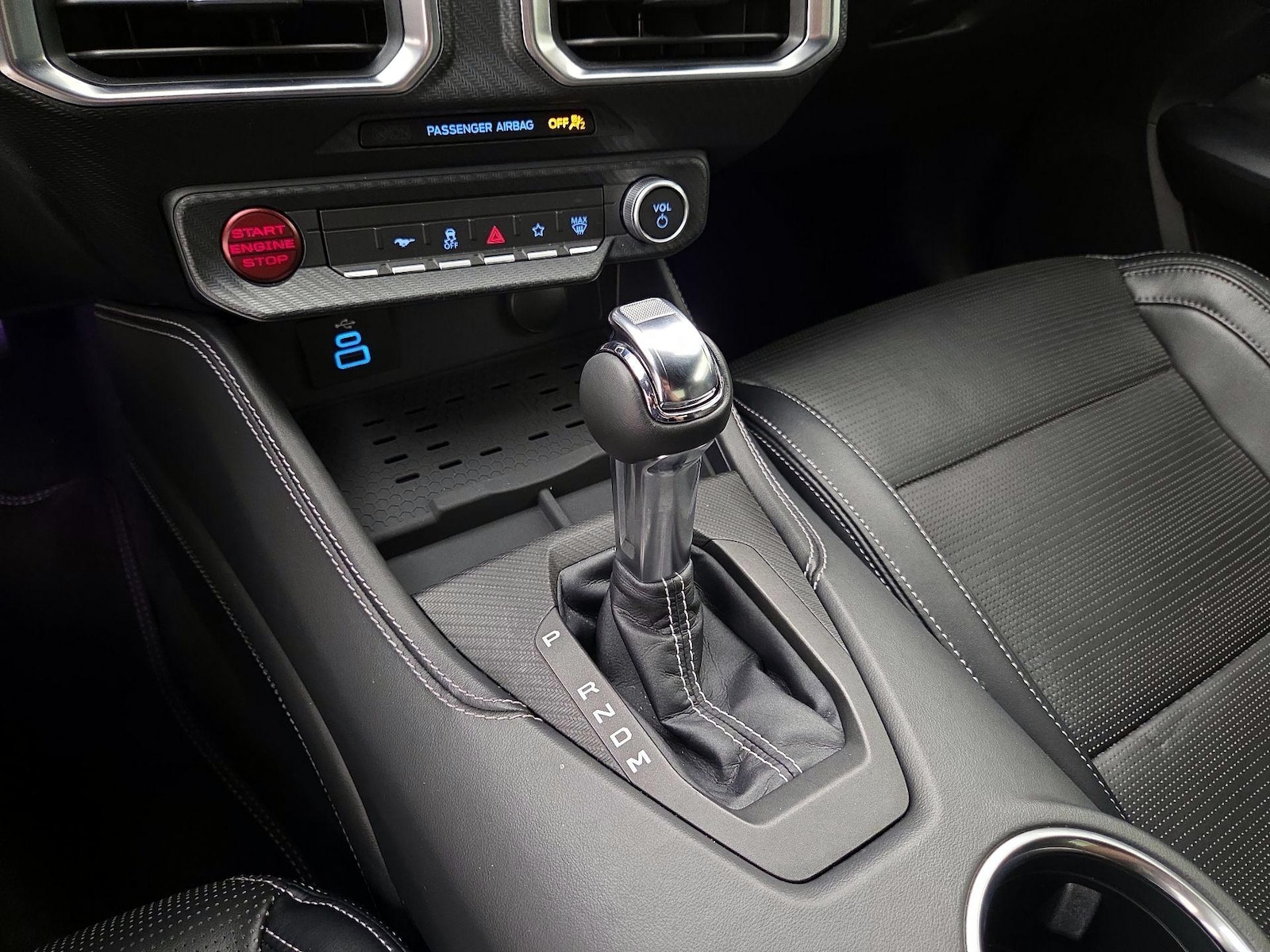 2024 Ford Mustang GT Premium - Photo 19